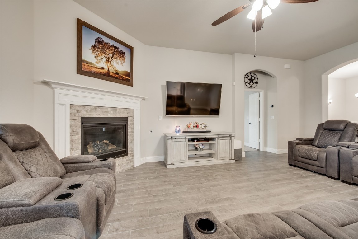 305 Roscoe Drive