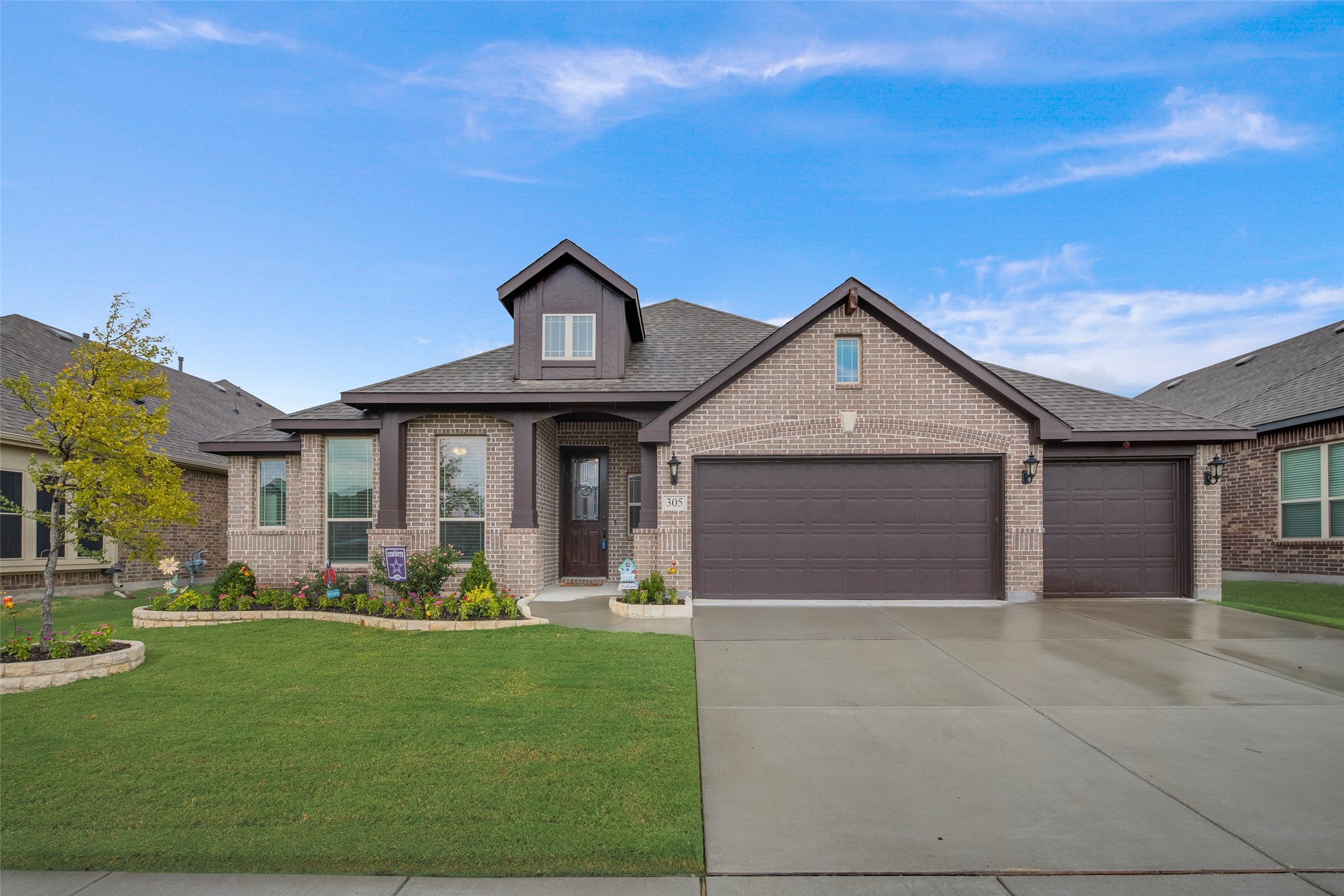 305 Roscoe Drive