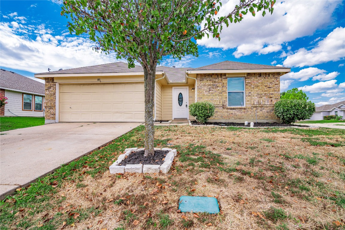 1833 Trailview Drive