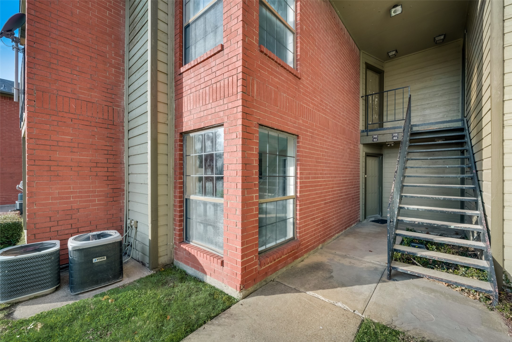 5901 Lake Hubbard Parkway 163