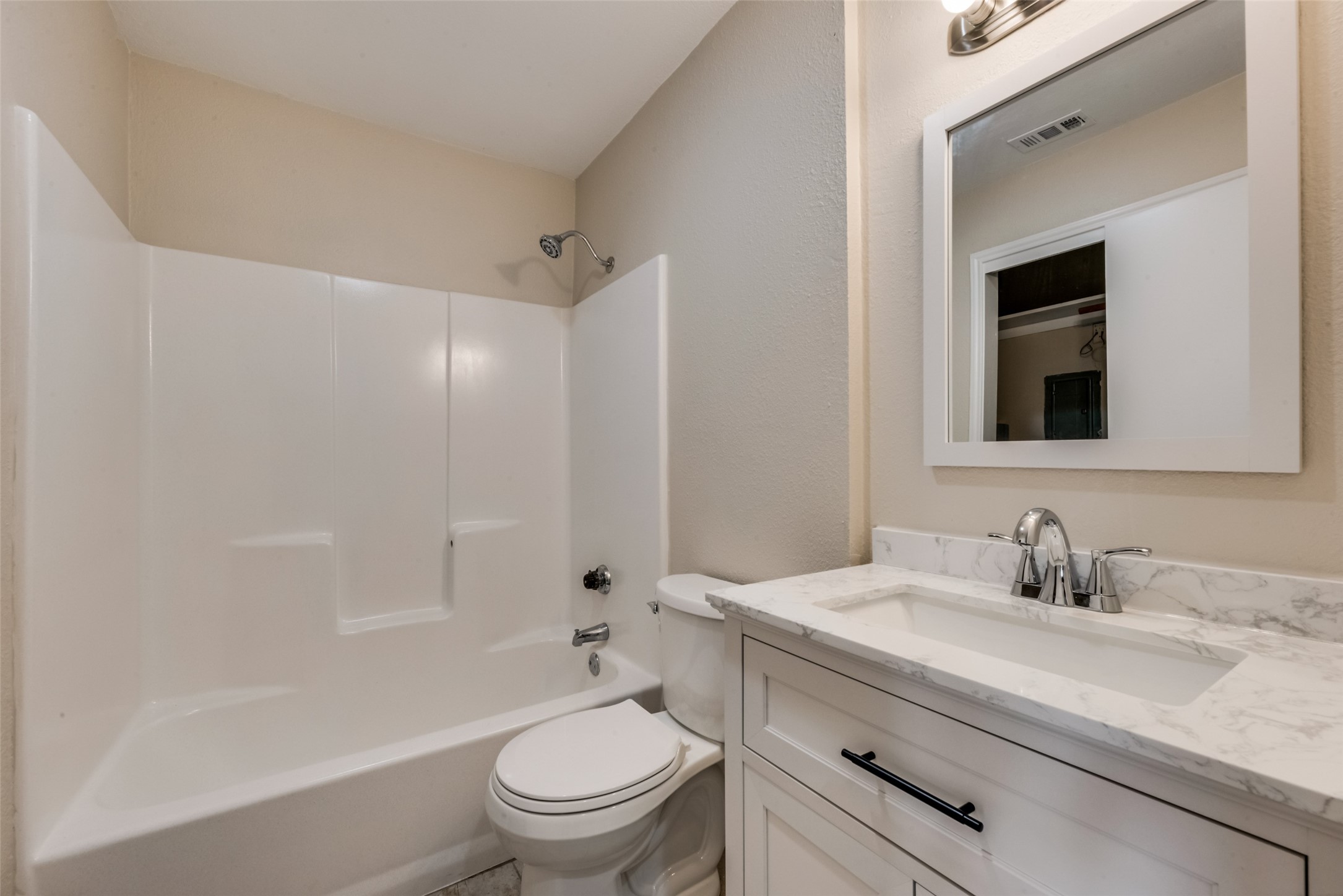 5901 Lake Hubbard Parkway 163