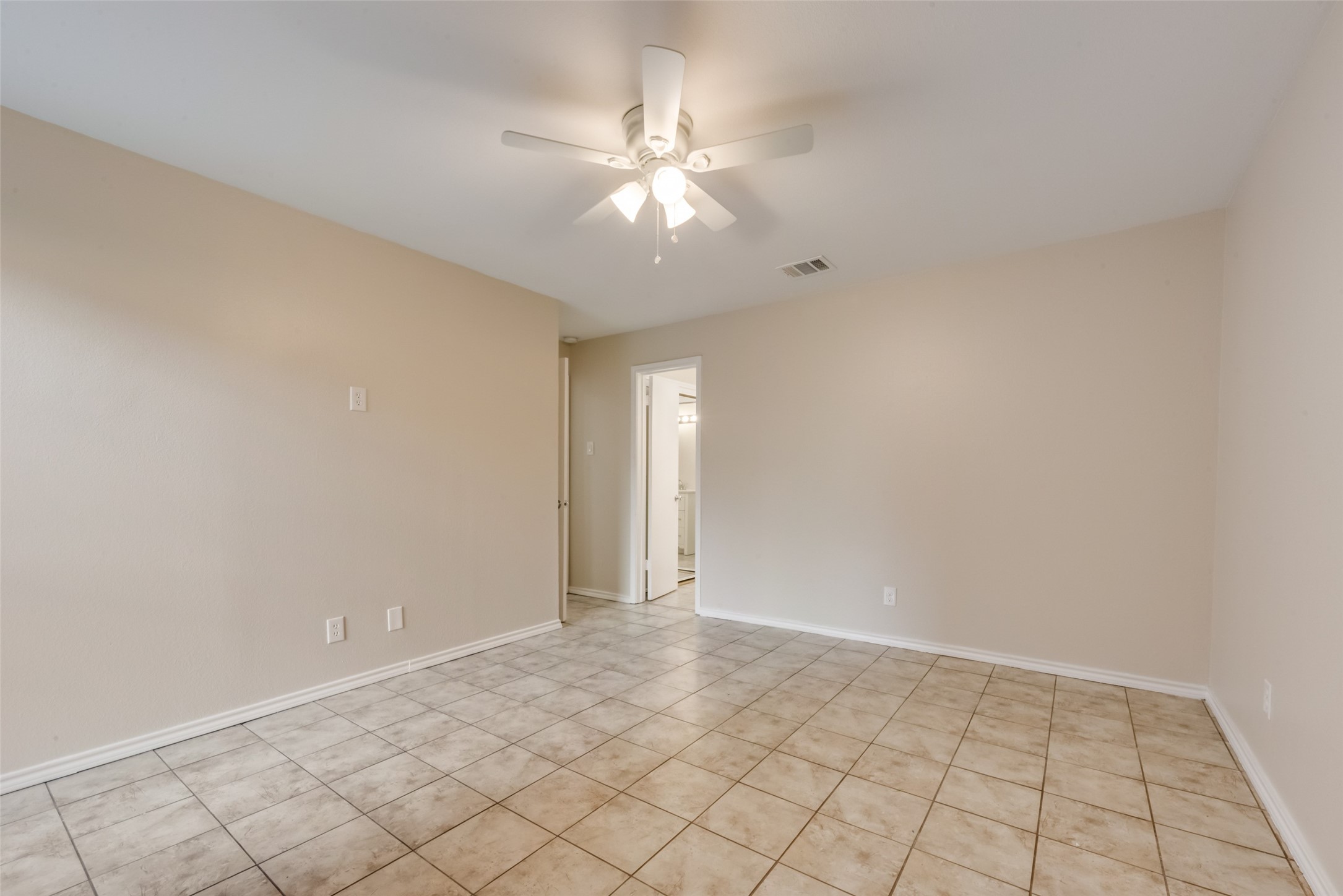 5901 Lake Hubbard Parkway 163