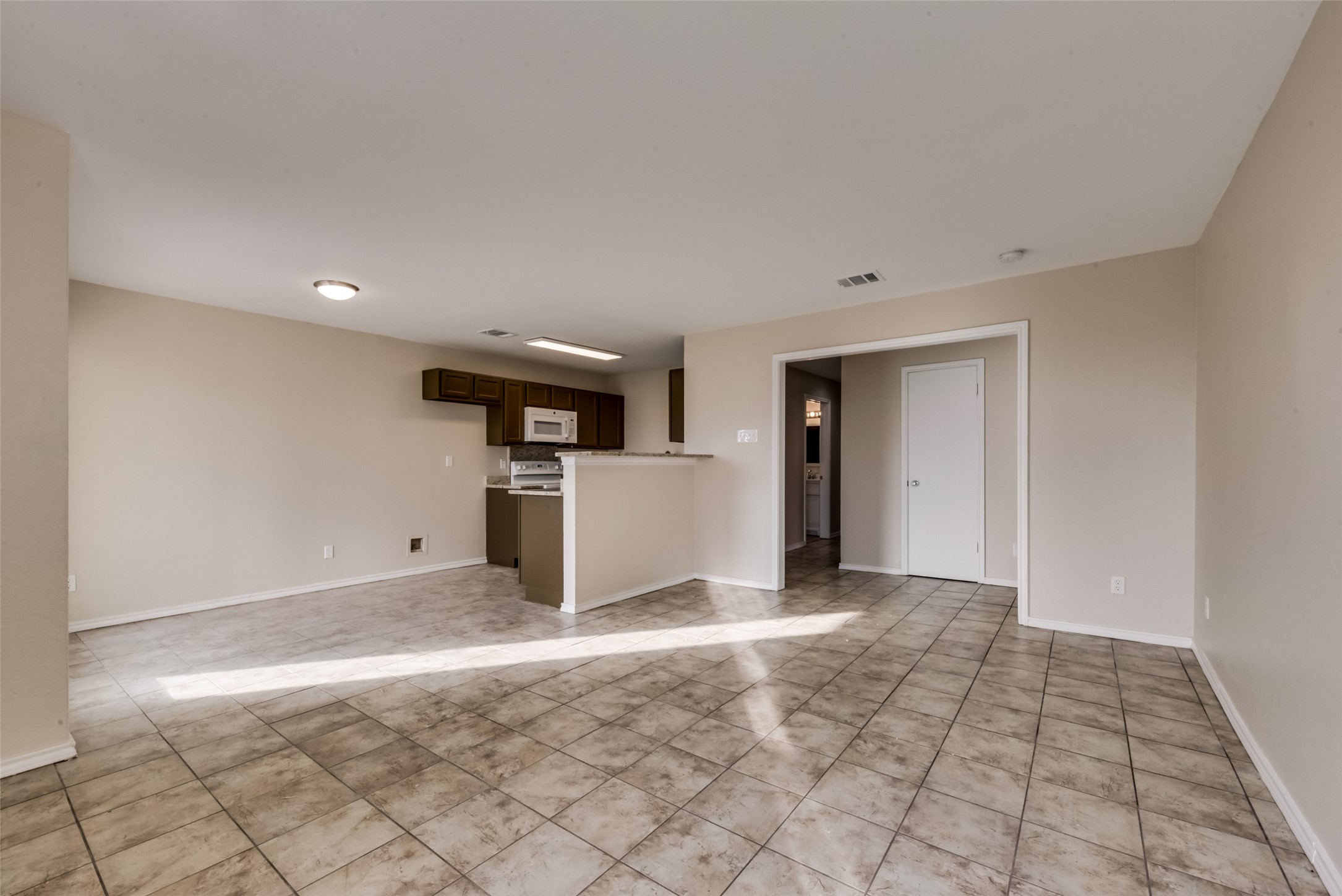5901 Lake Hubbard Parkway 163