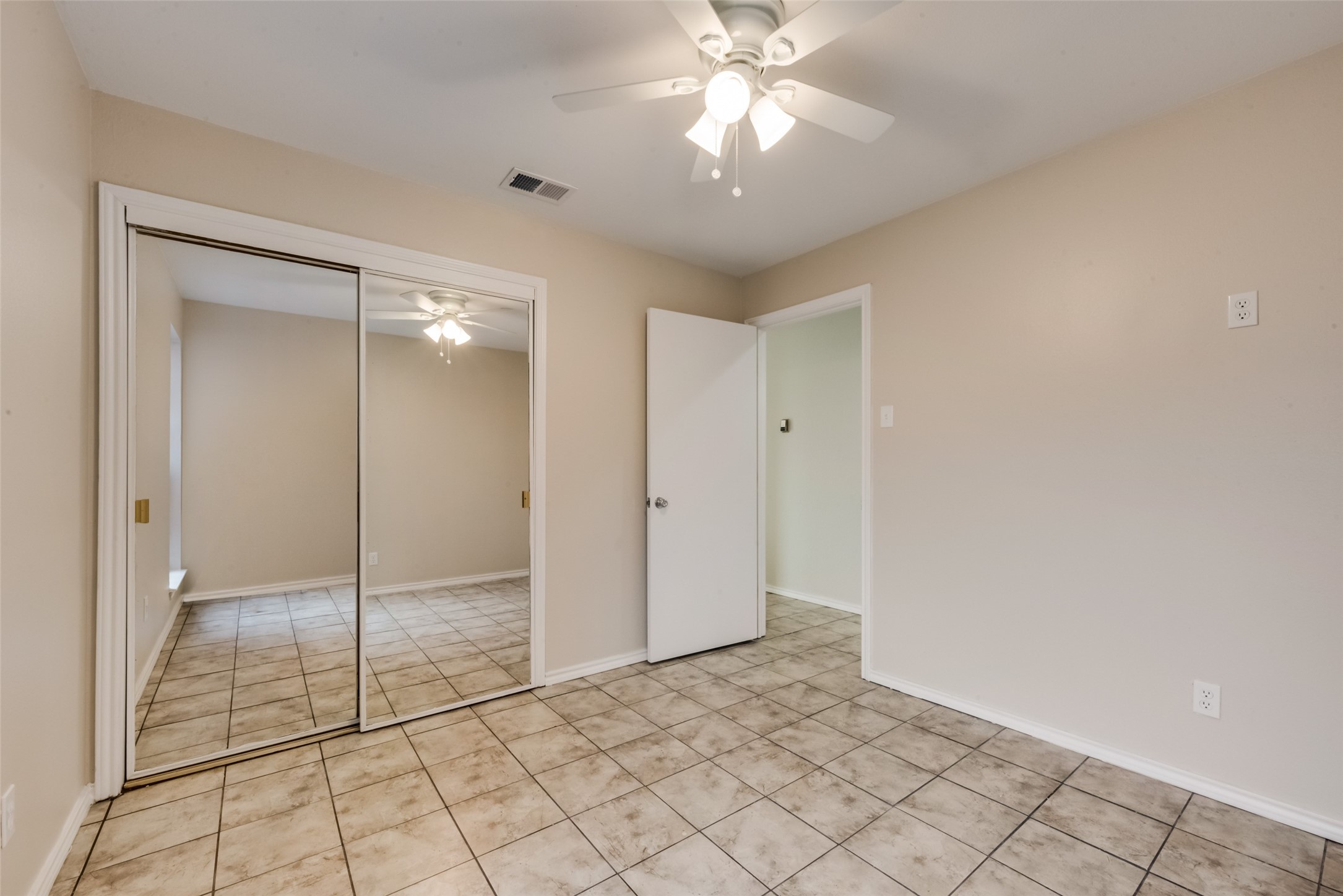 5901 Lake Hubbard Parkway 163