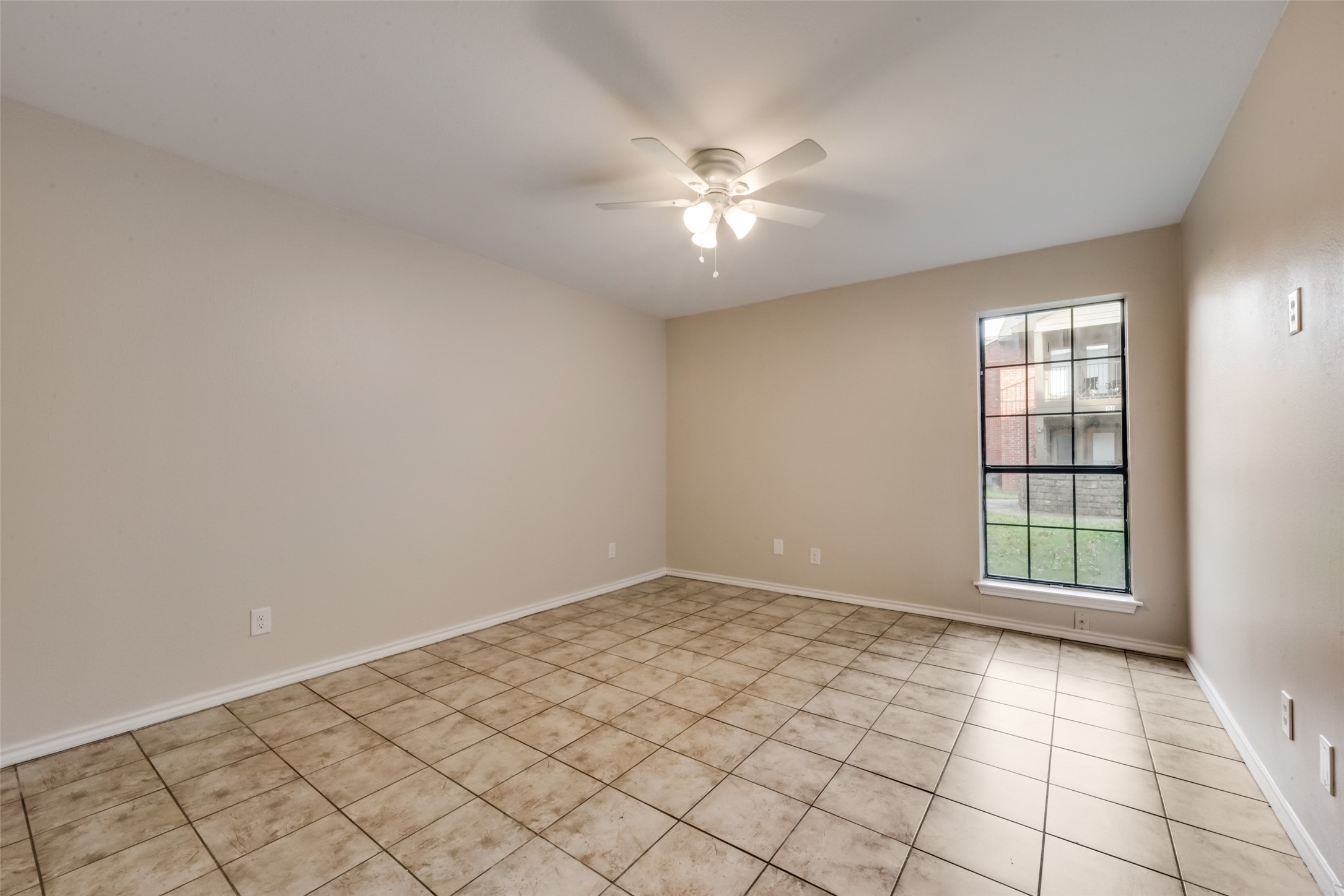 5901 Lake Hubbard Parkway 163