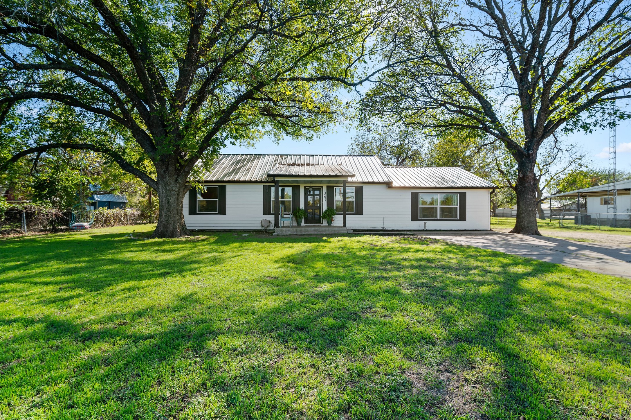 363 County Road 4873
