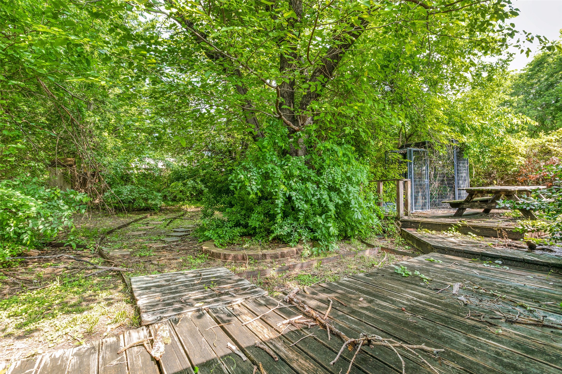 337 Meadowhill Drive