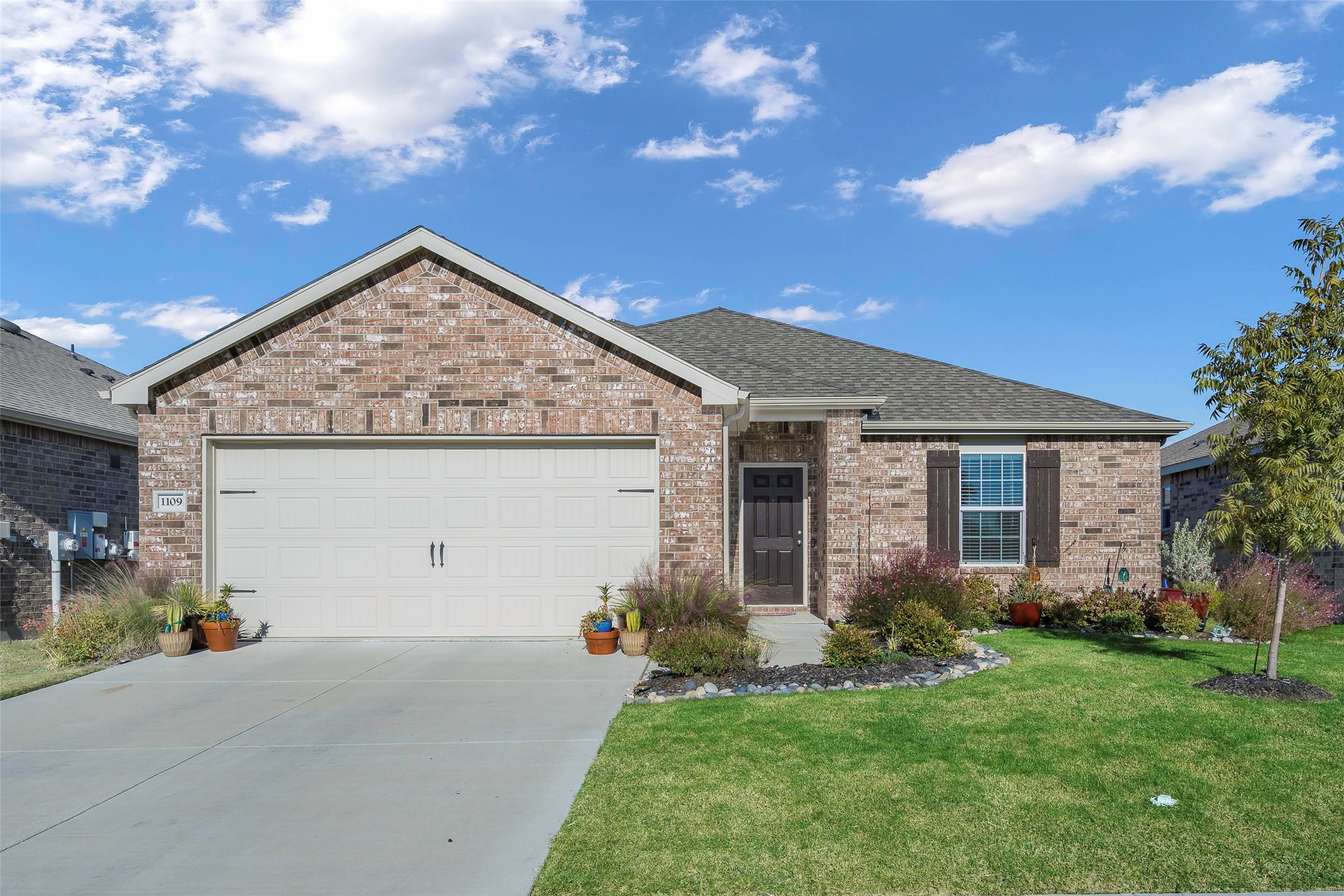 1109 Ainsley Lane