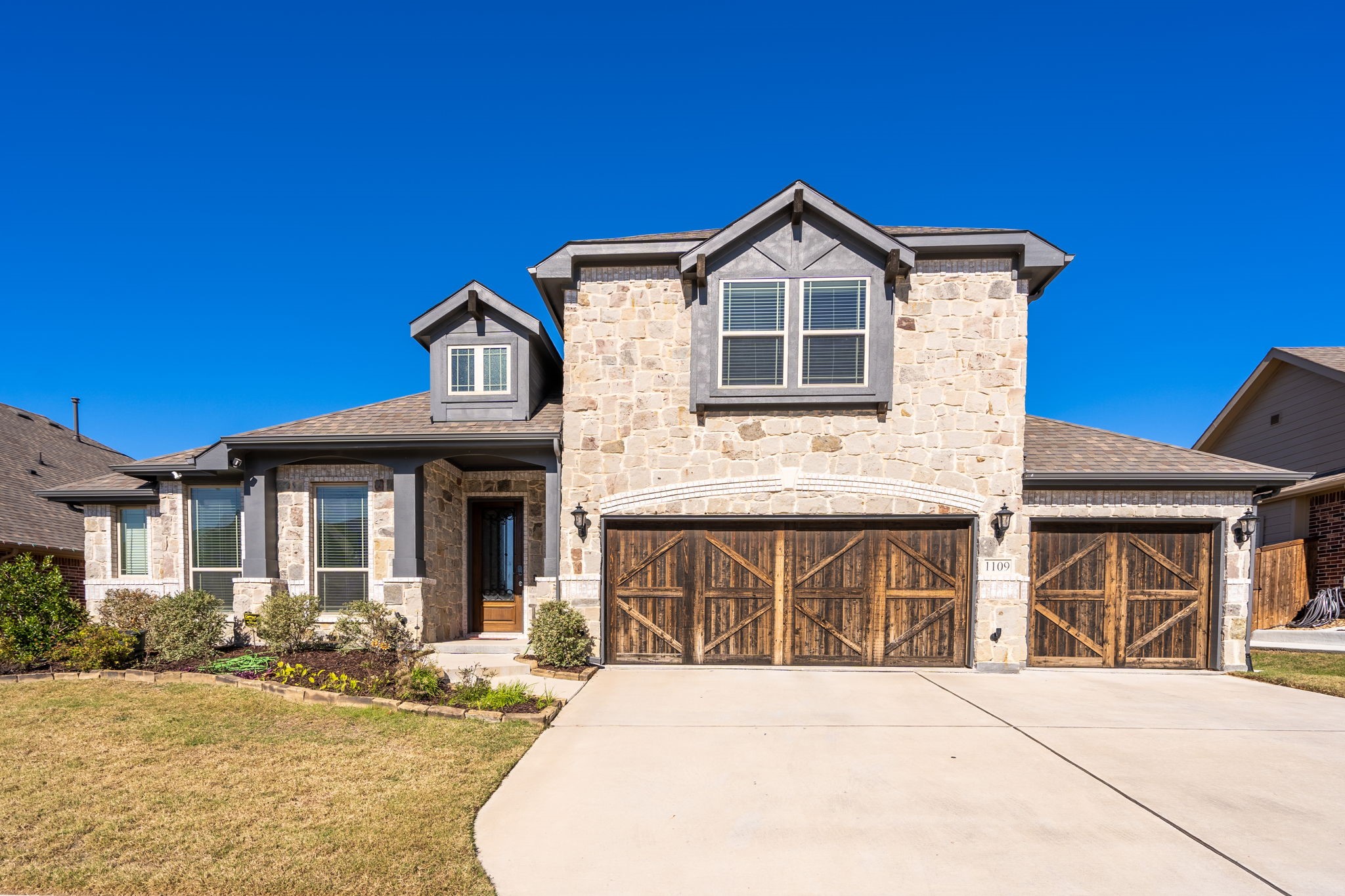 1109 Pheasant Crossing
