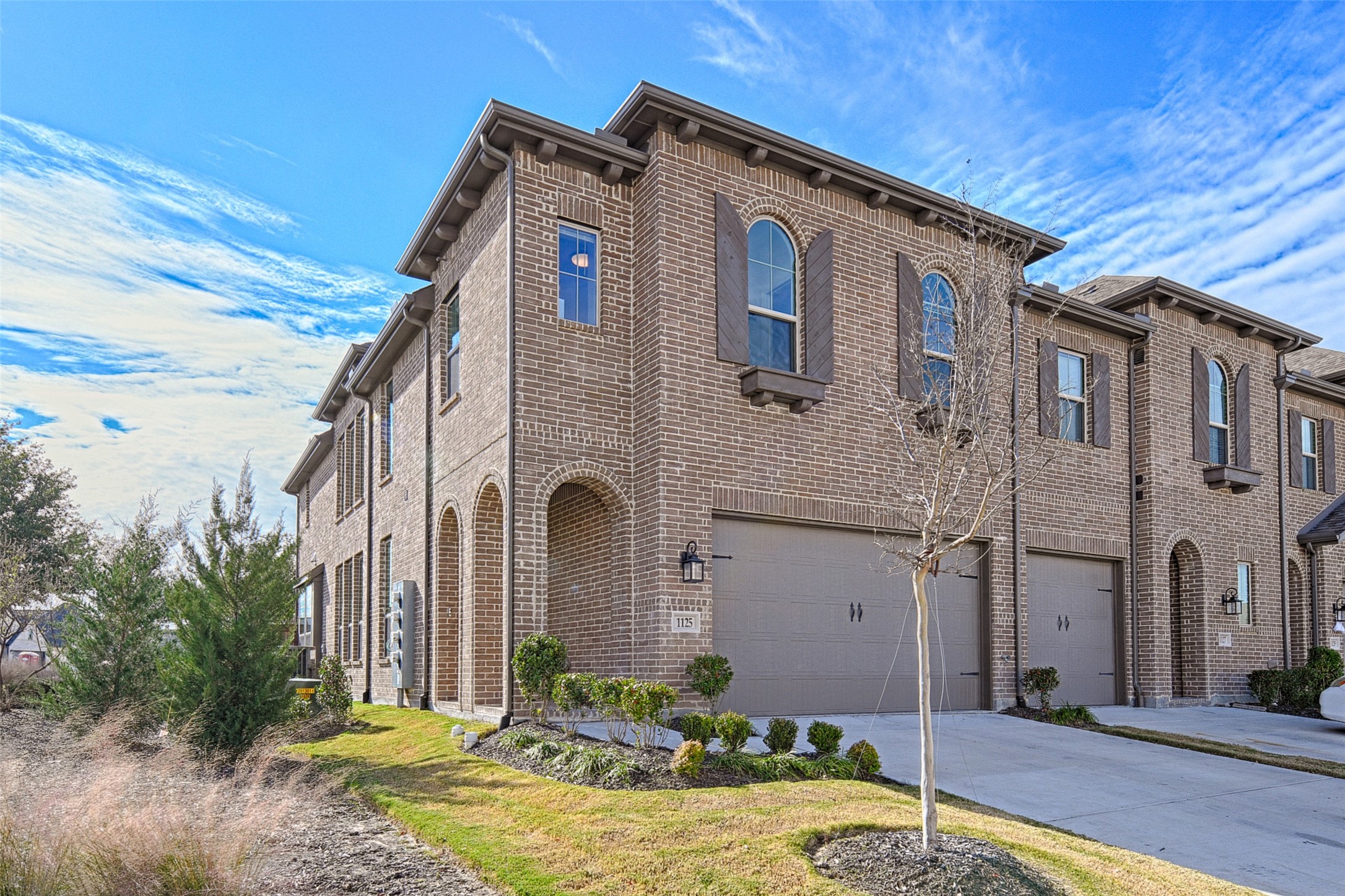 1125 Queensdown Way