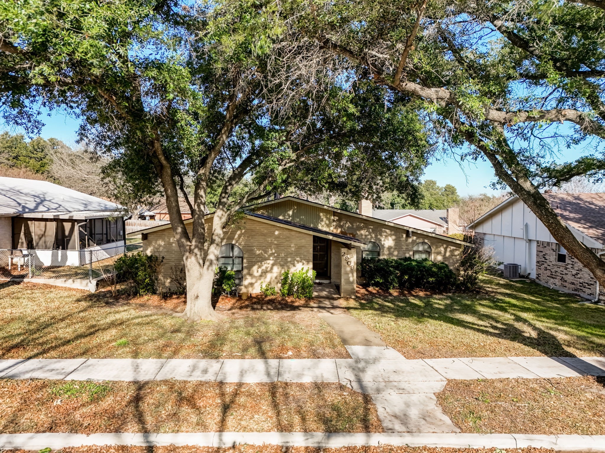 2909 Emberwood Drive