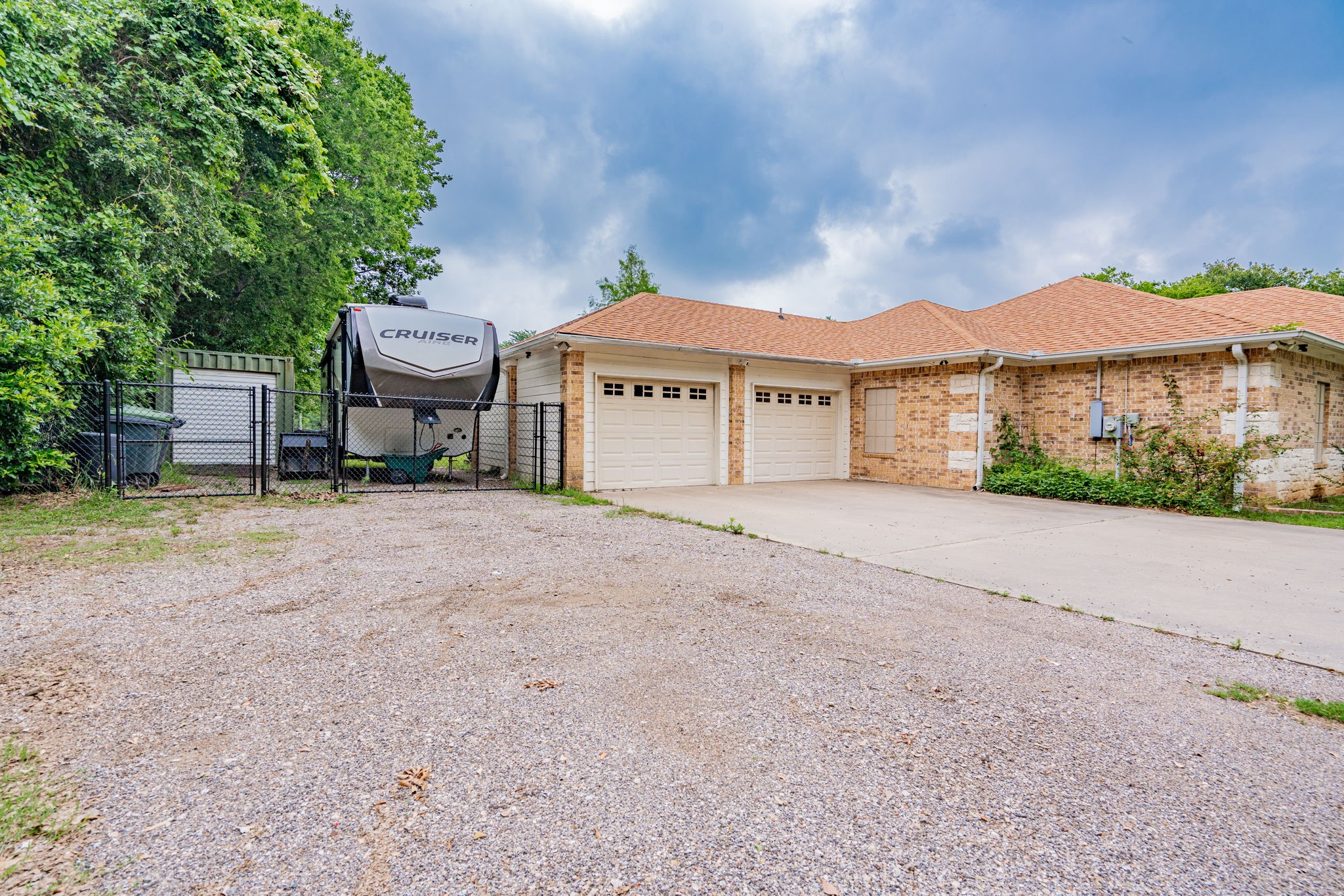 201 W Oak Street