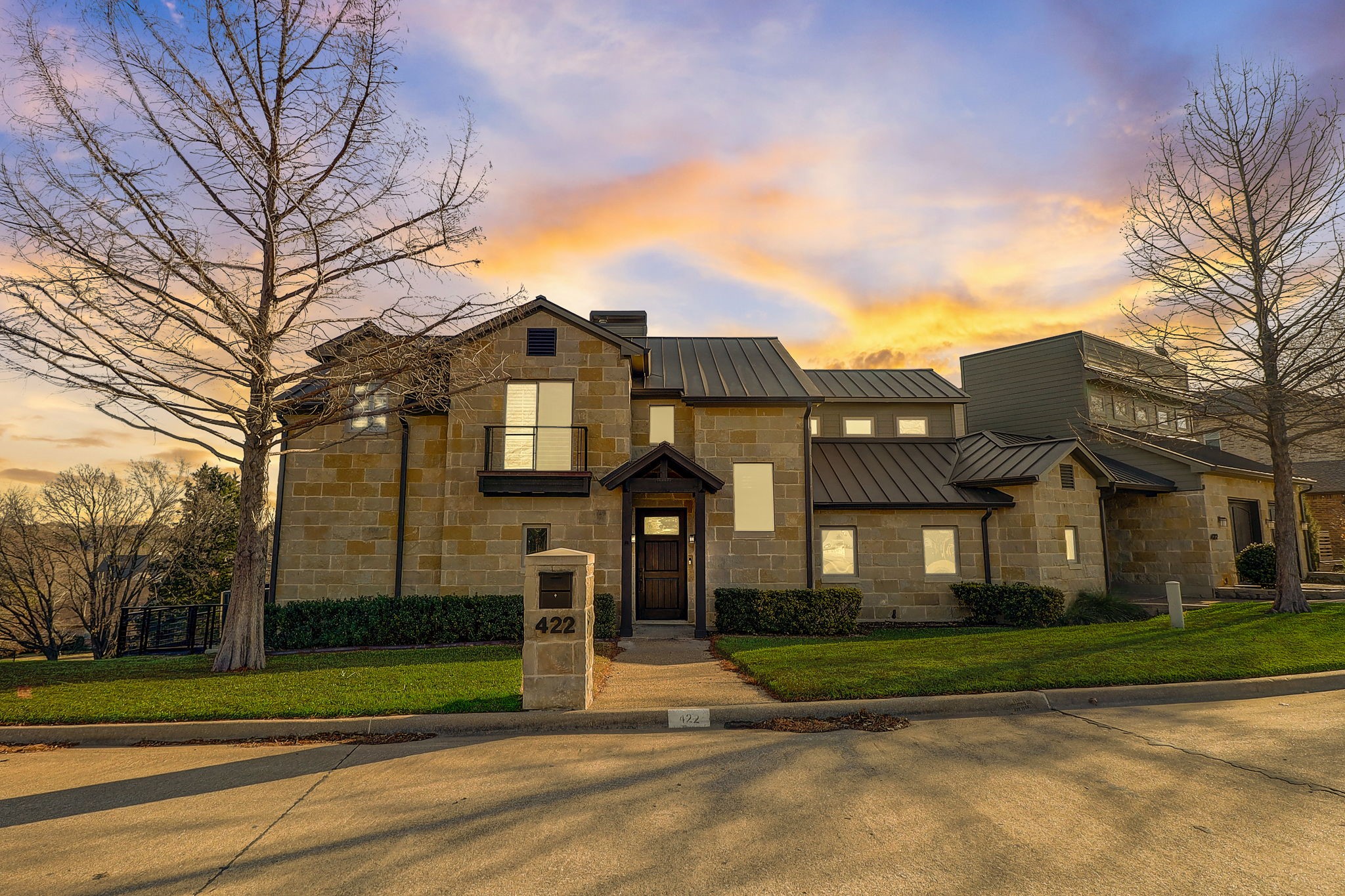 422 Columbia Drive