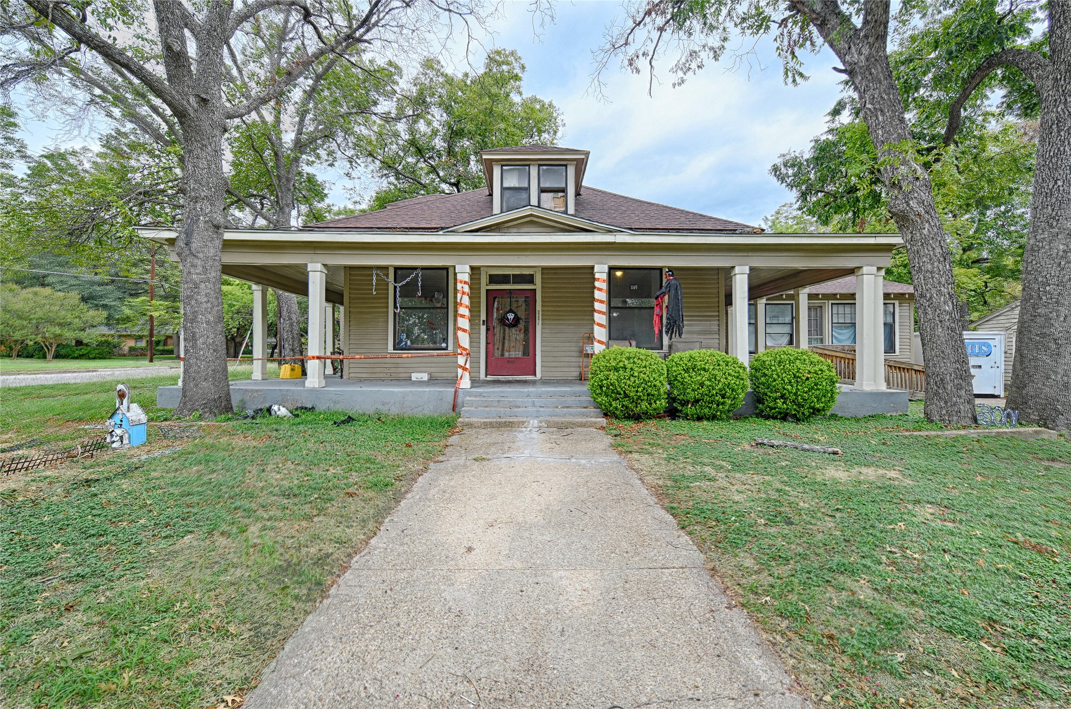 408 W Decatur Street