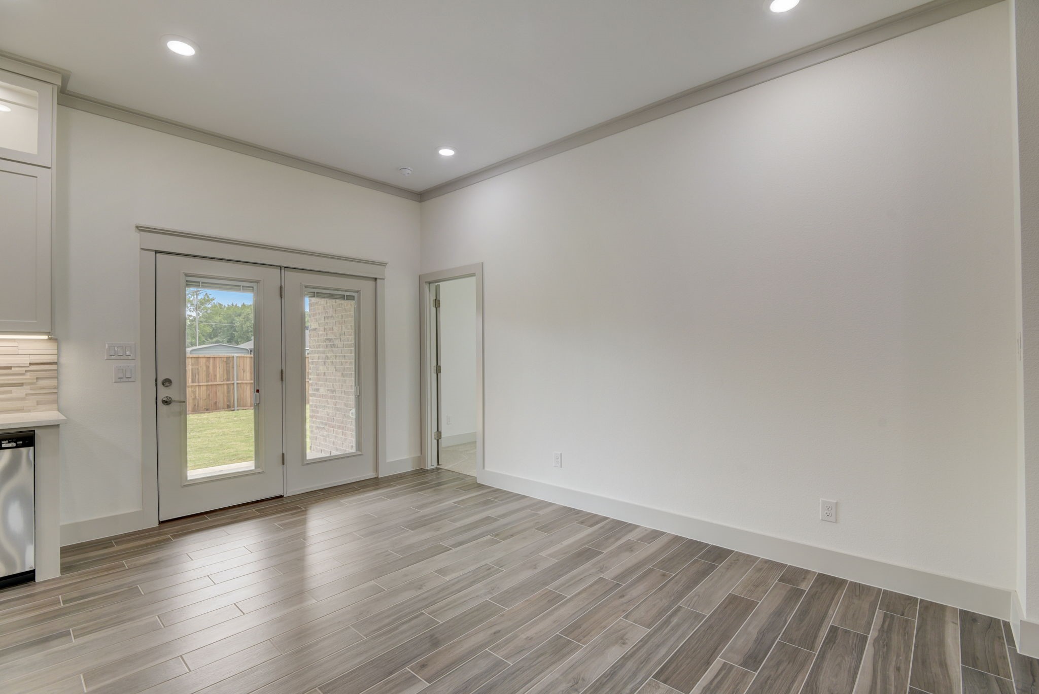 200 Swallowtail Lane