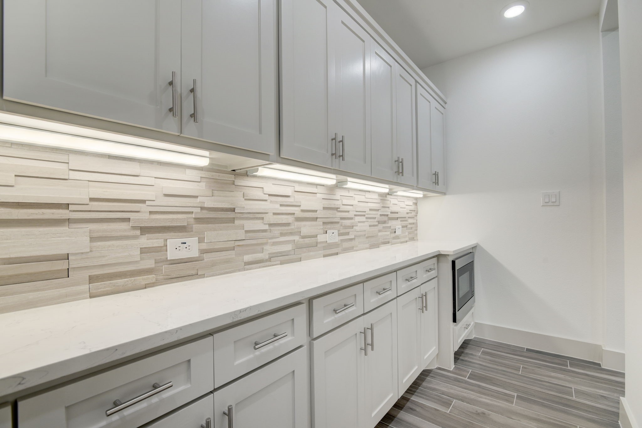 200 Swallowtail Lane