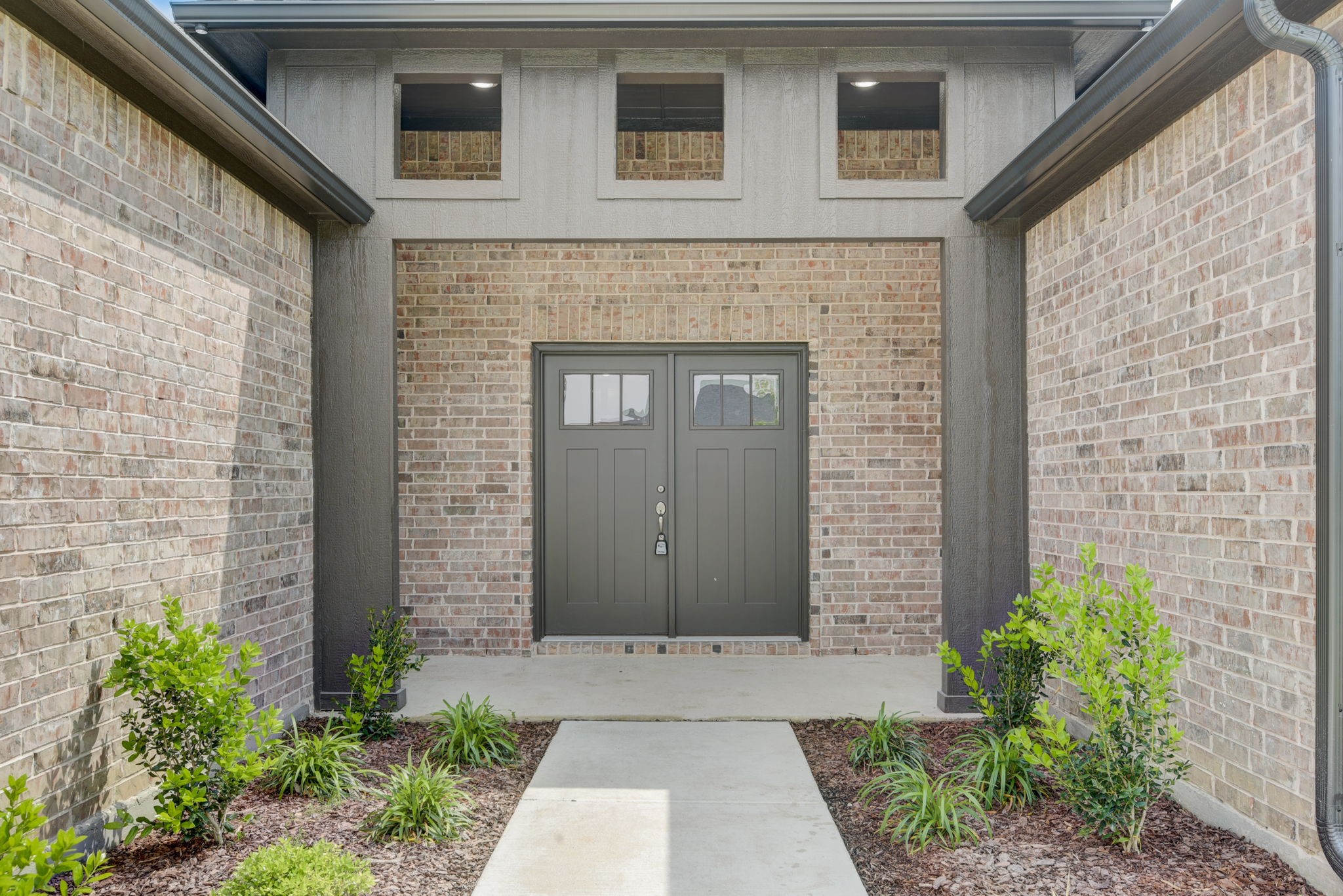 200 Swallowtail Lane