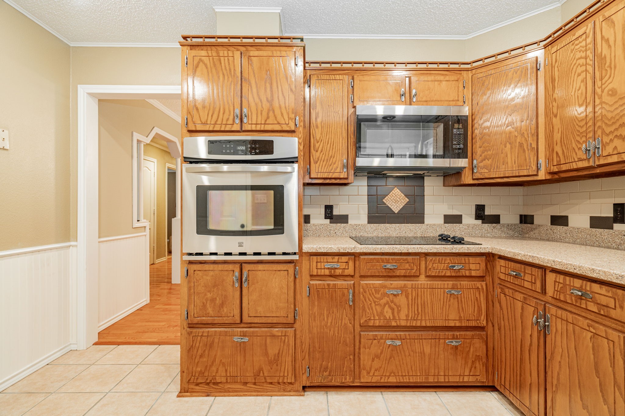 810 County Road 35850