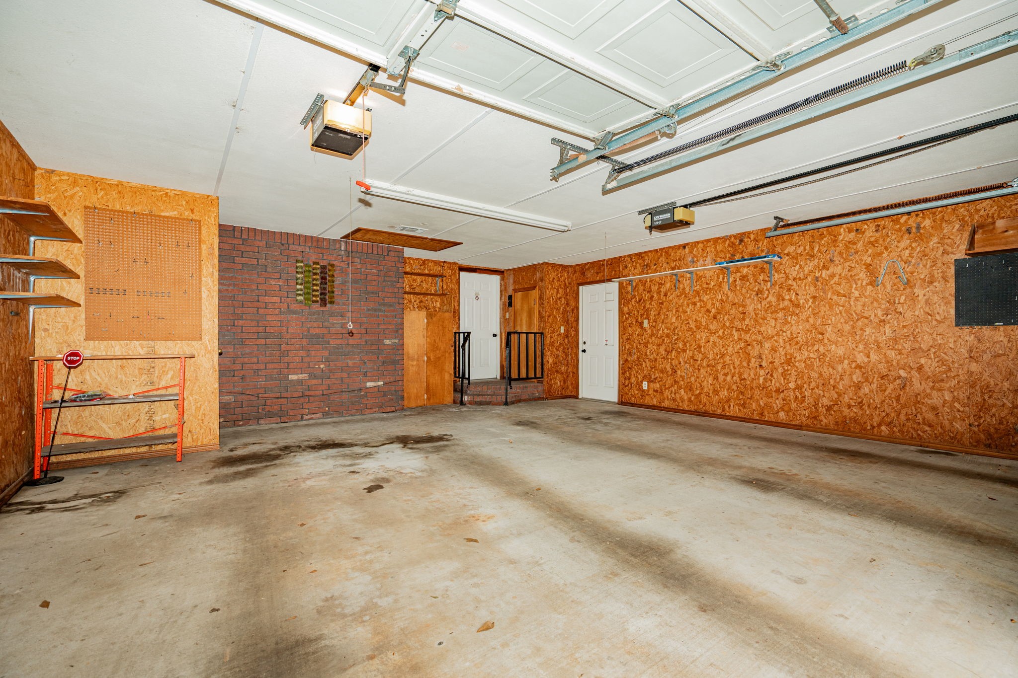 810 County Road 35850