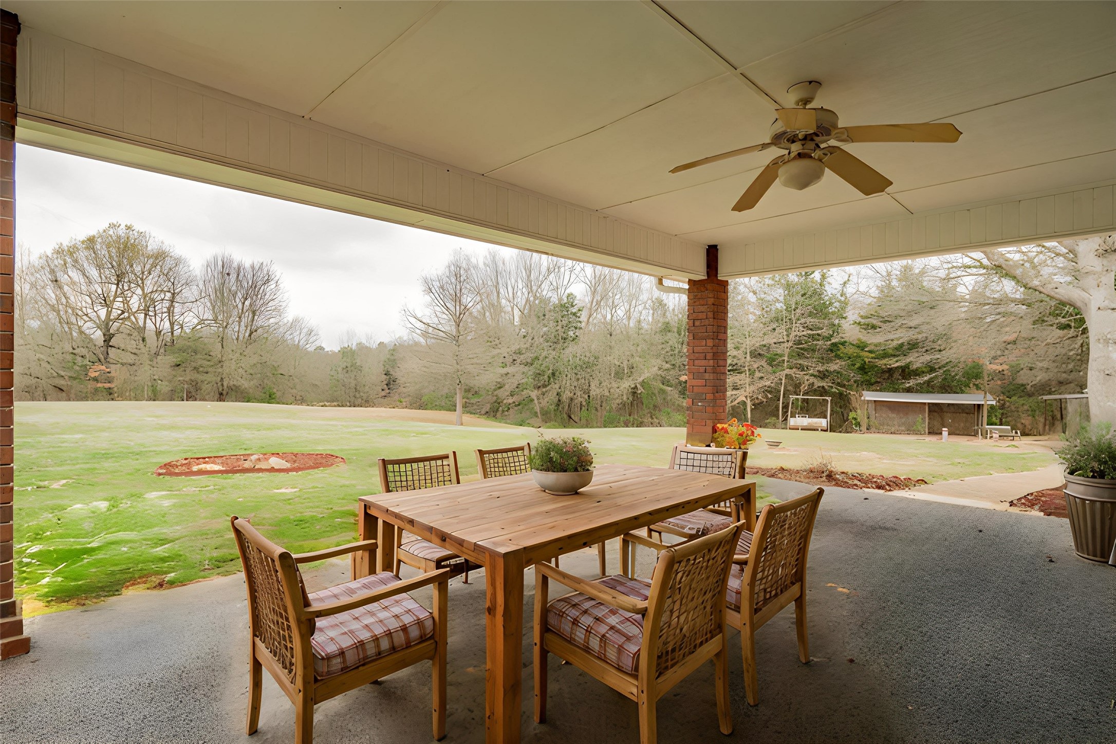 810 County Road 35850