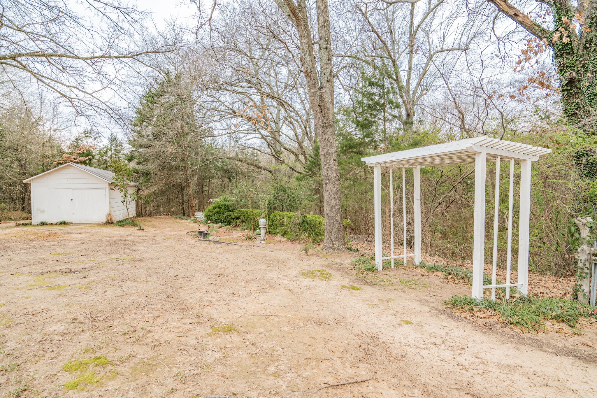 810 County Road 35850