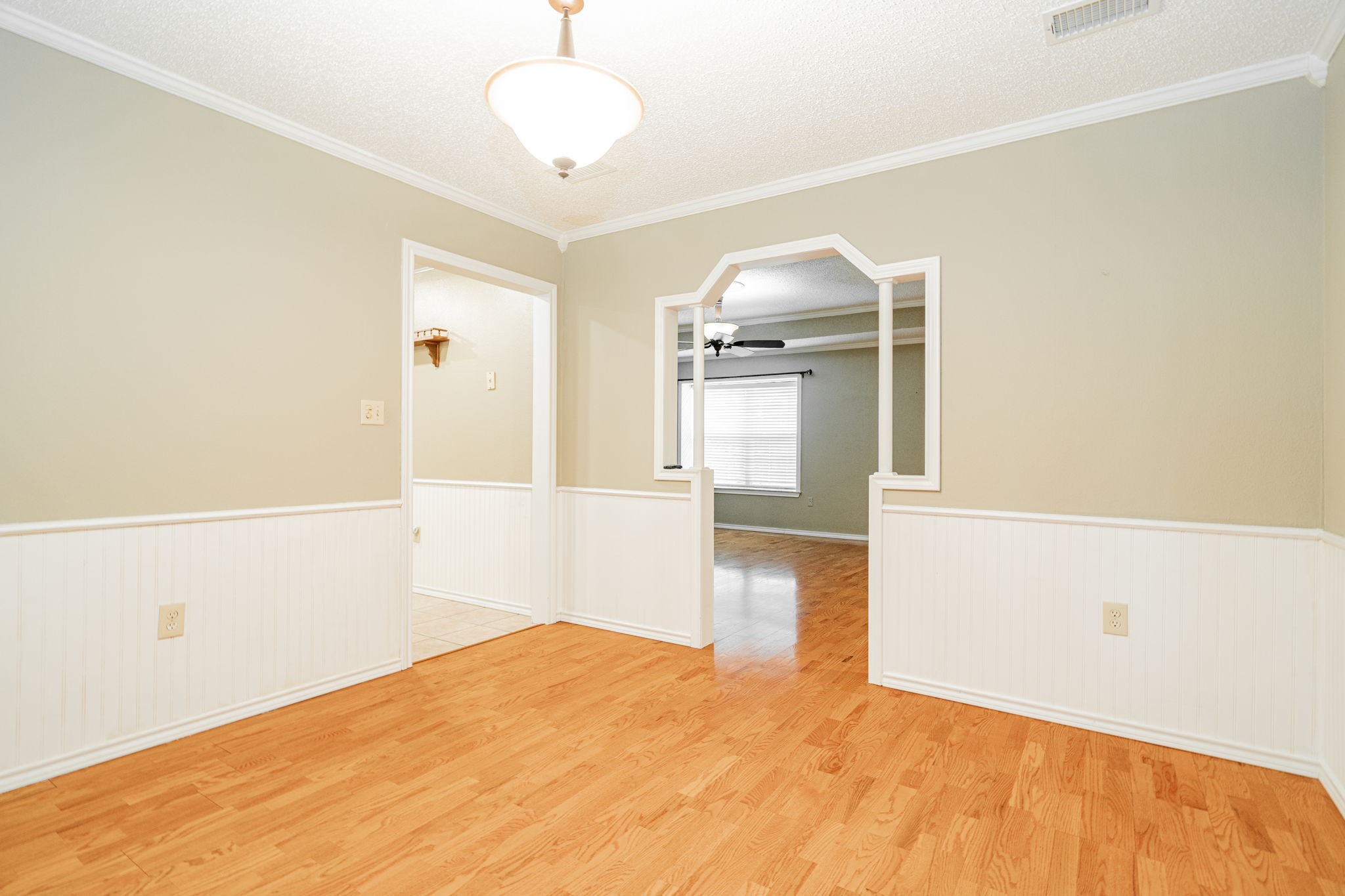 810 County Road 35850
