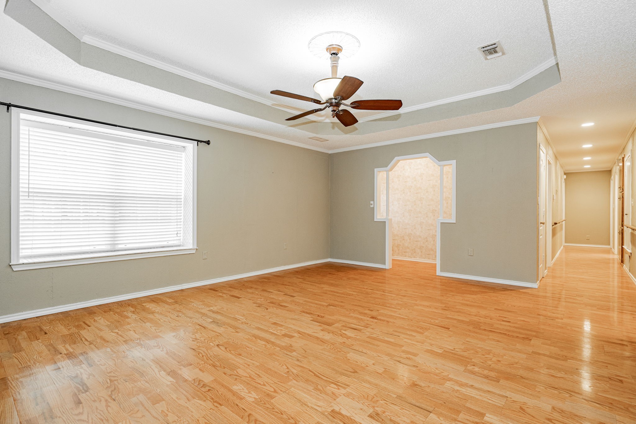 810 County Road 35850