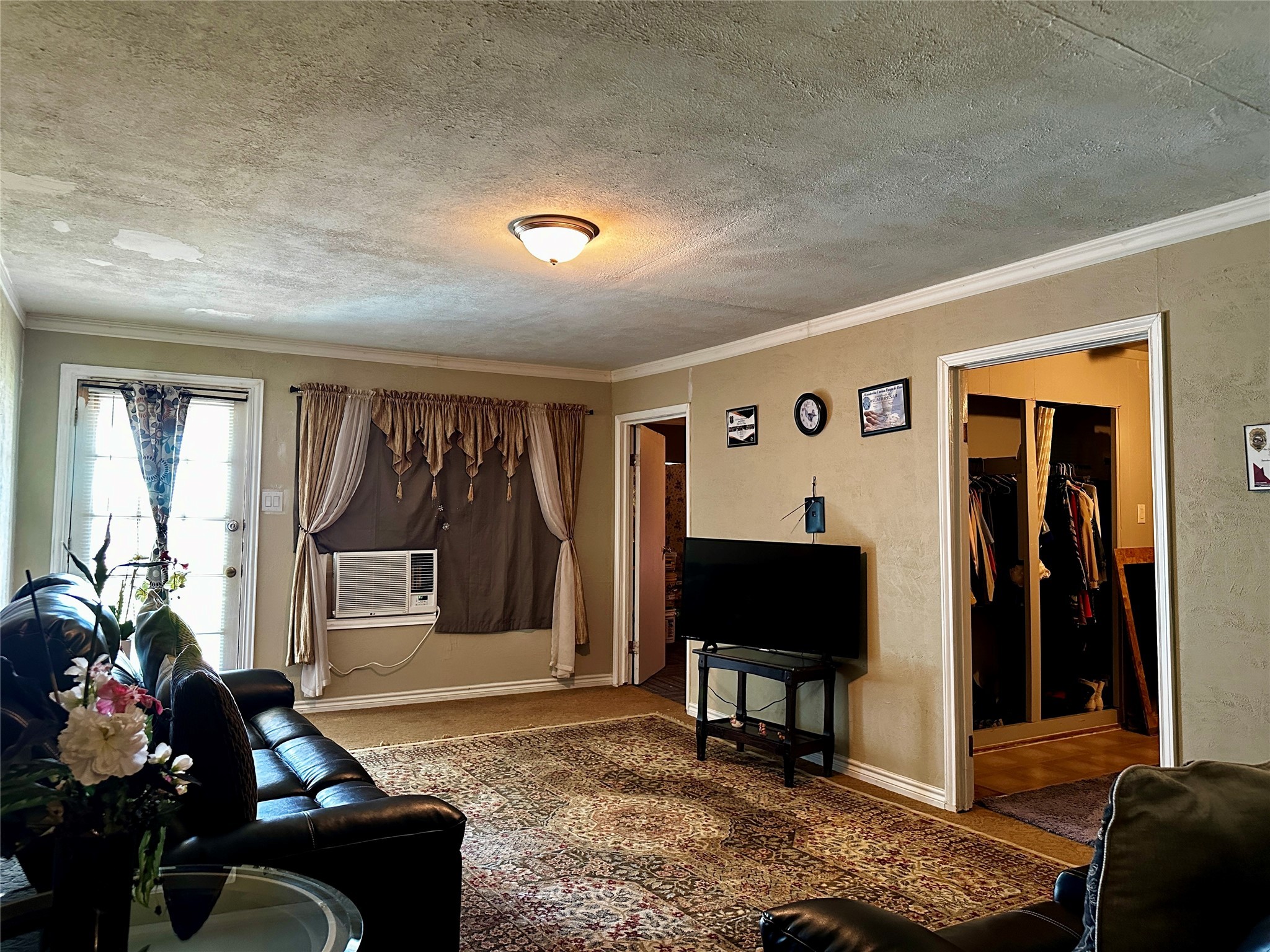 705 W Cedar Creek Parkway