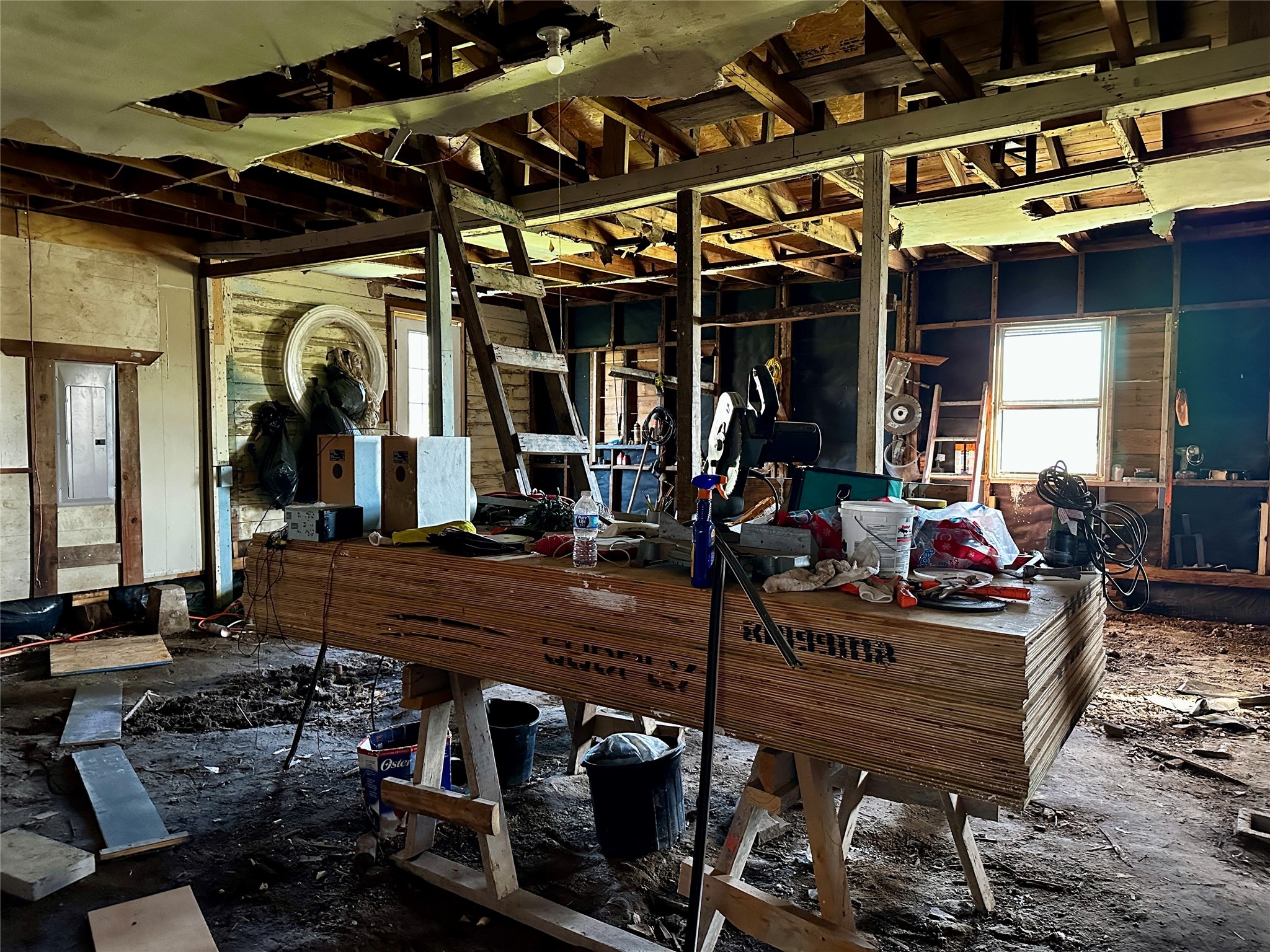 705 W Cedar Creek Parkway