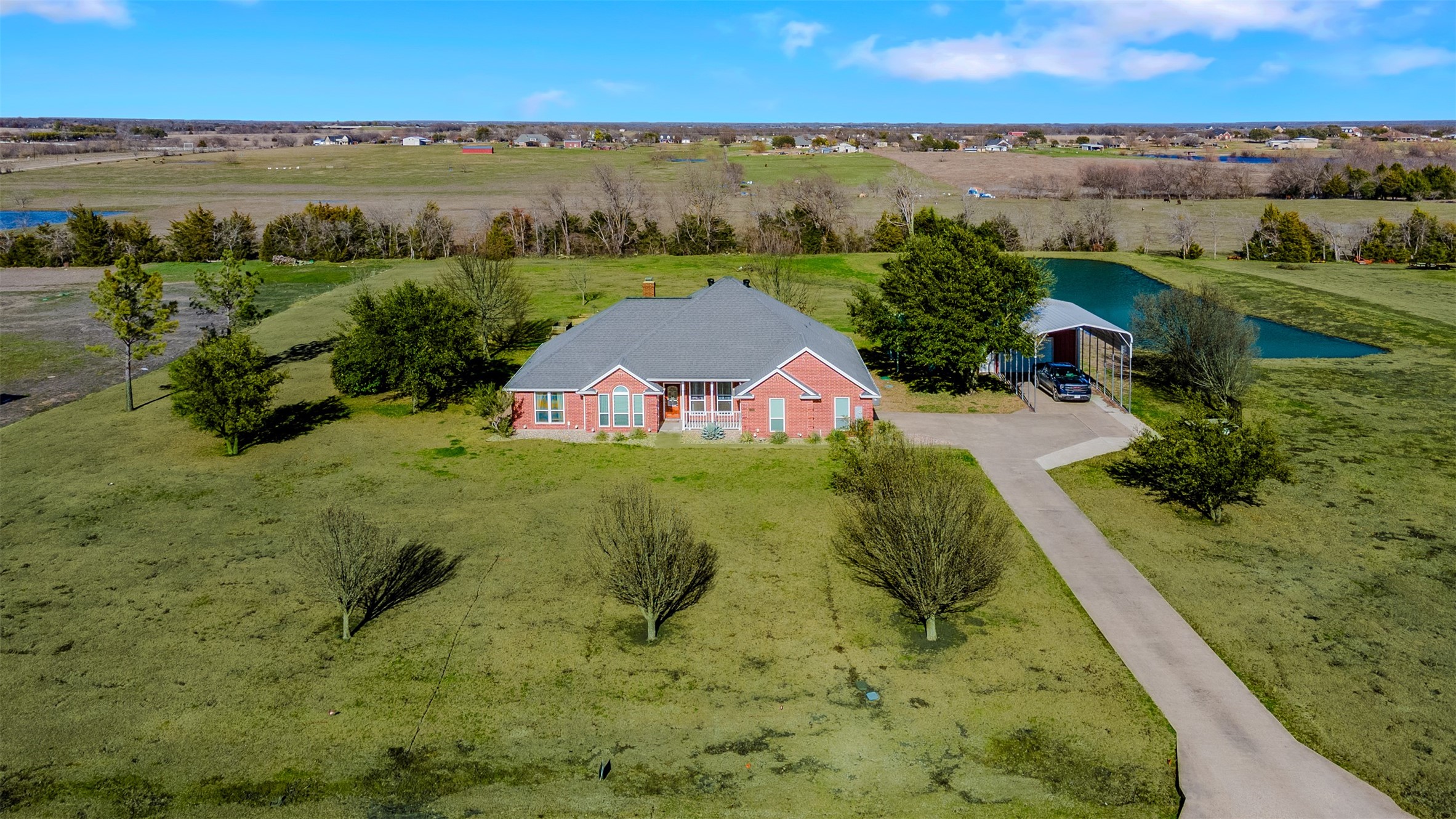 2986 E Ridgeview Circle