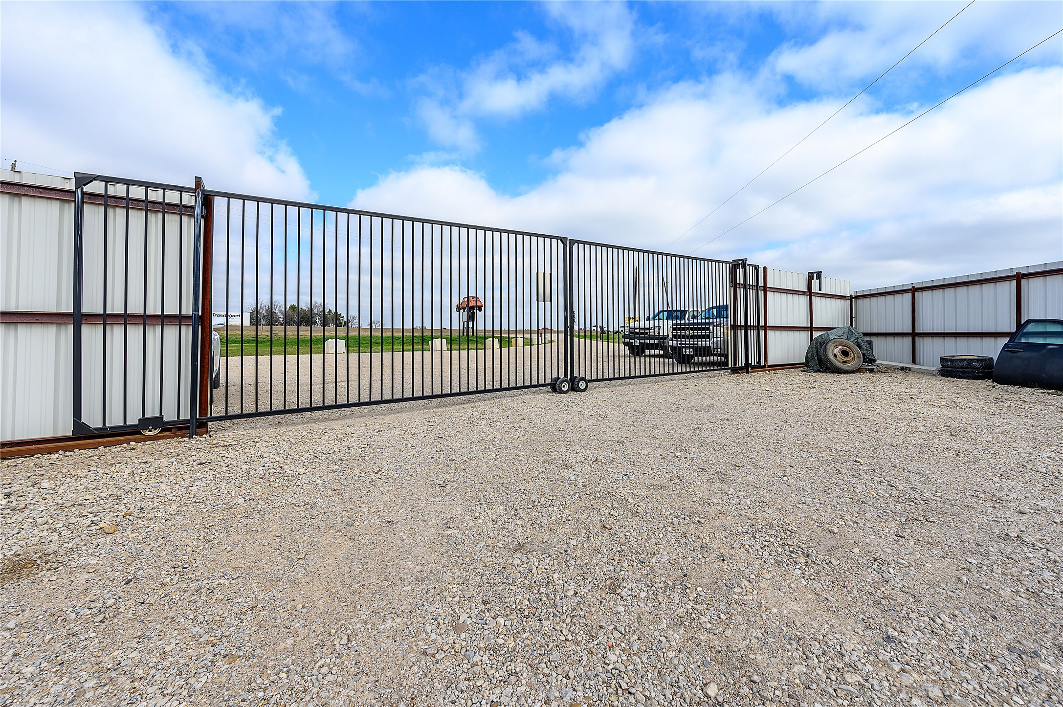 3911 Interstate 30 W