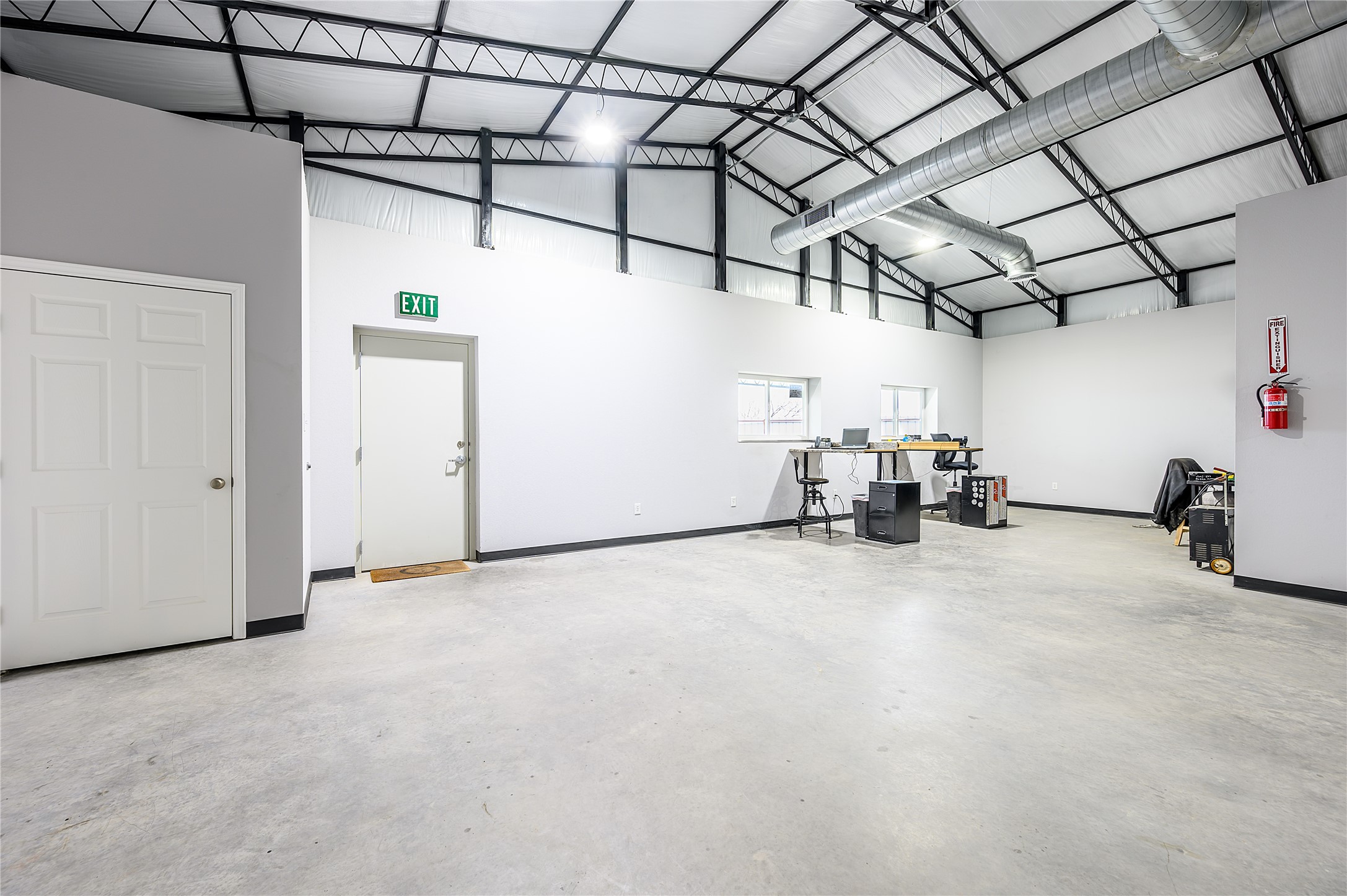 3911 Interstate 30 W