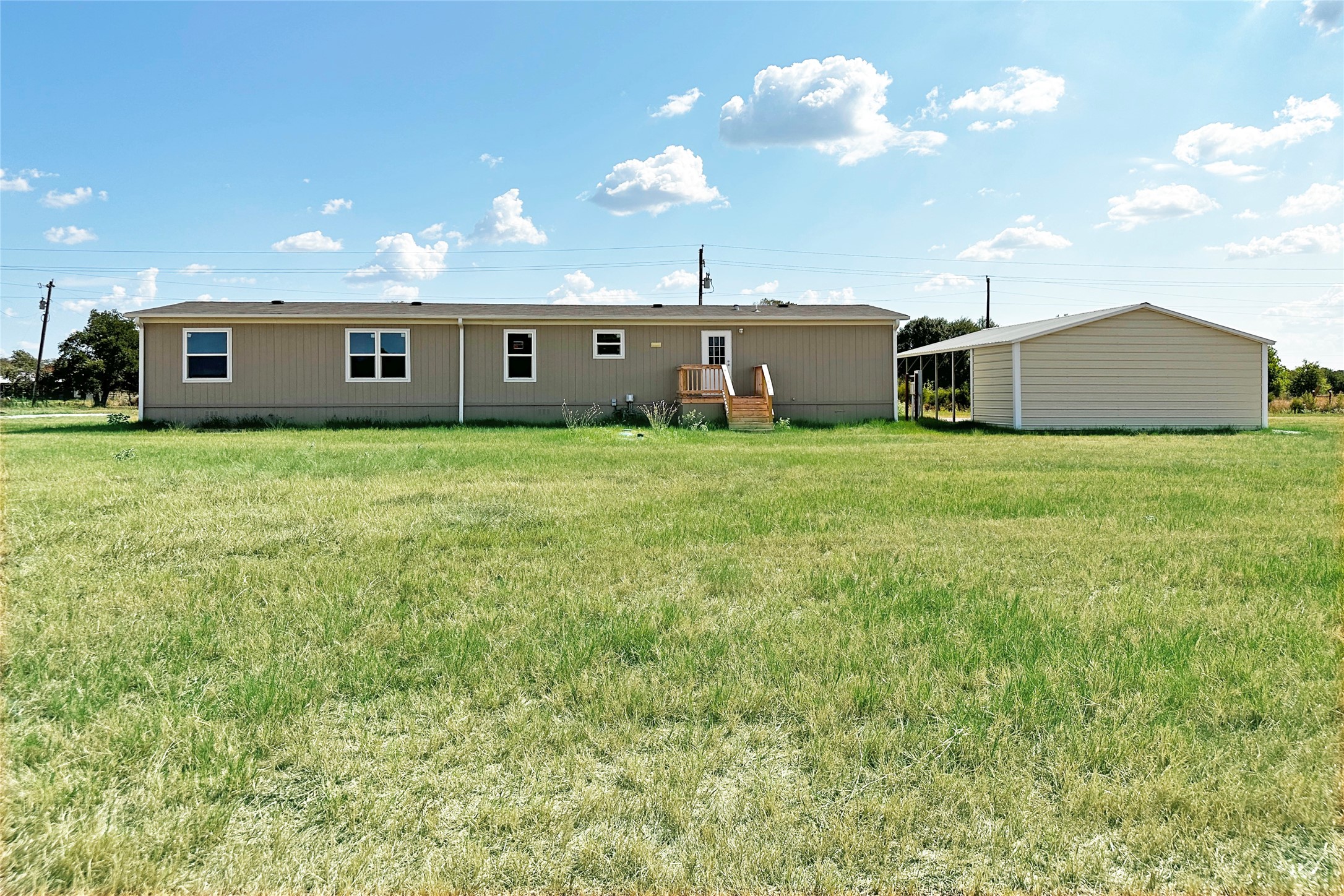 18260 County Road 2529