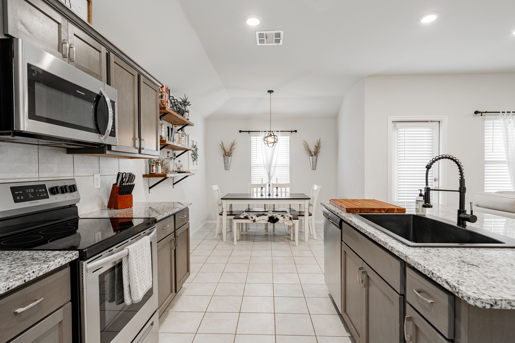 816 Turnbuckle Court