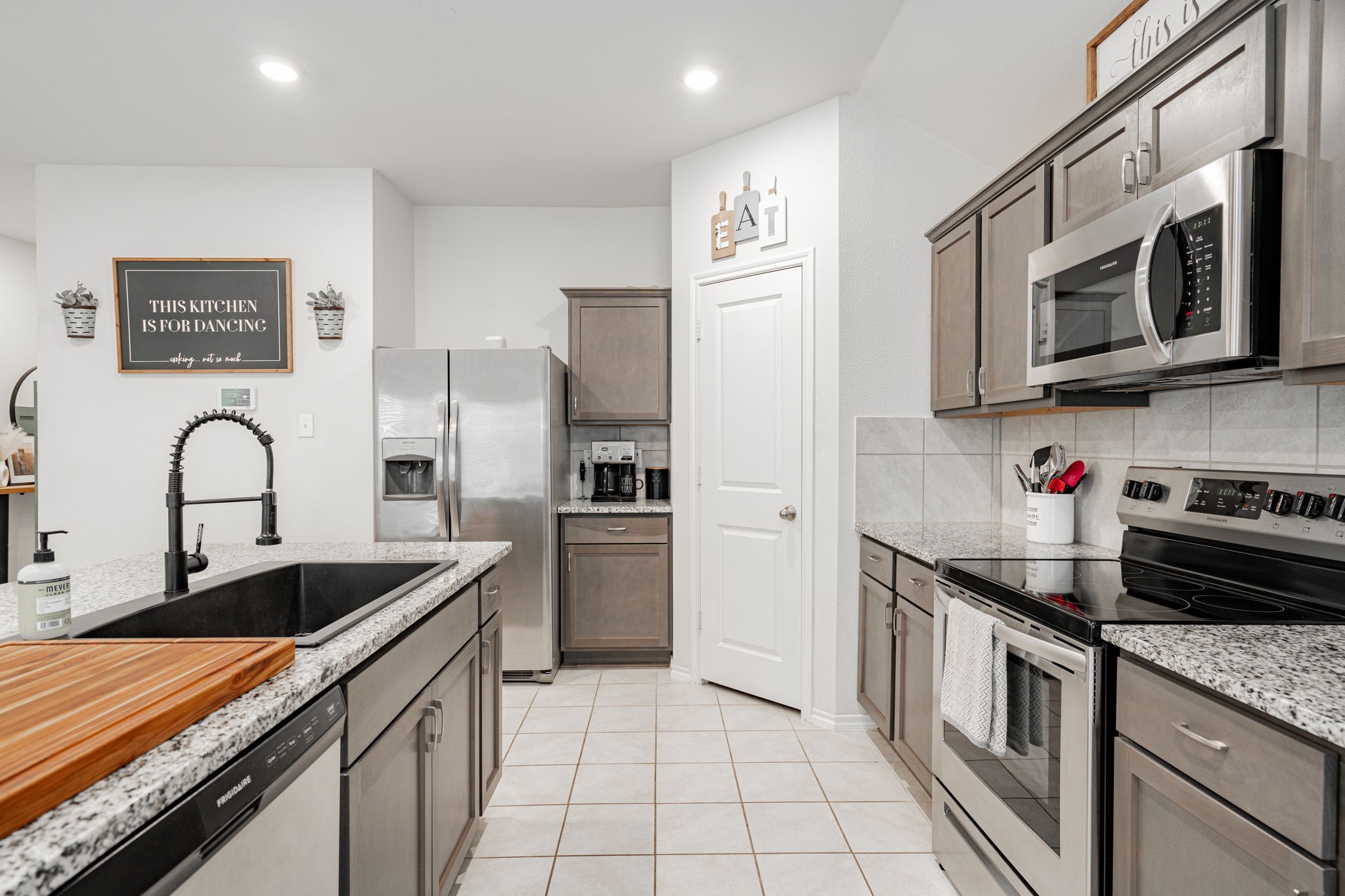 816 Turnbuckle Court