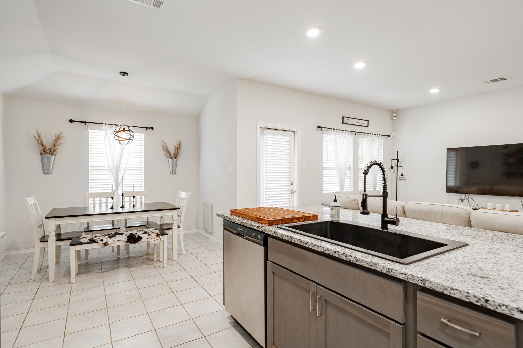 816 Turnbuckle Court