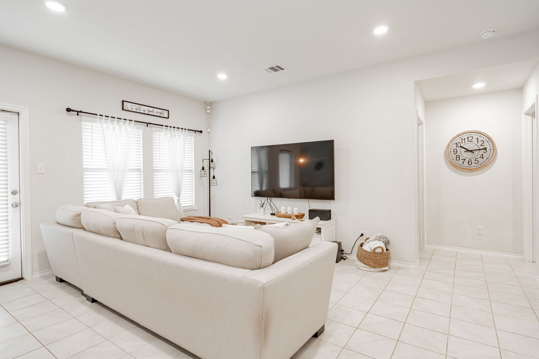 816 Turnbuckle Court