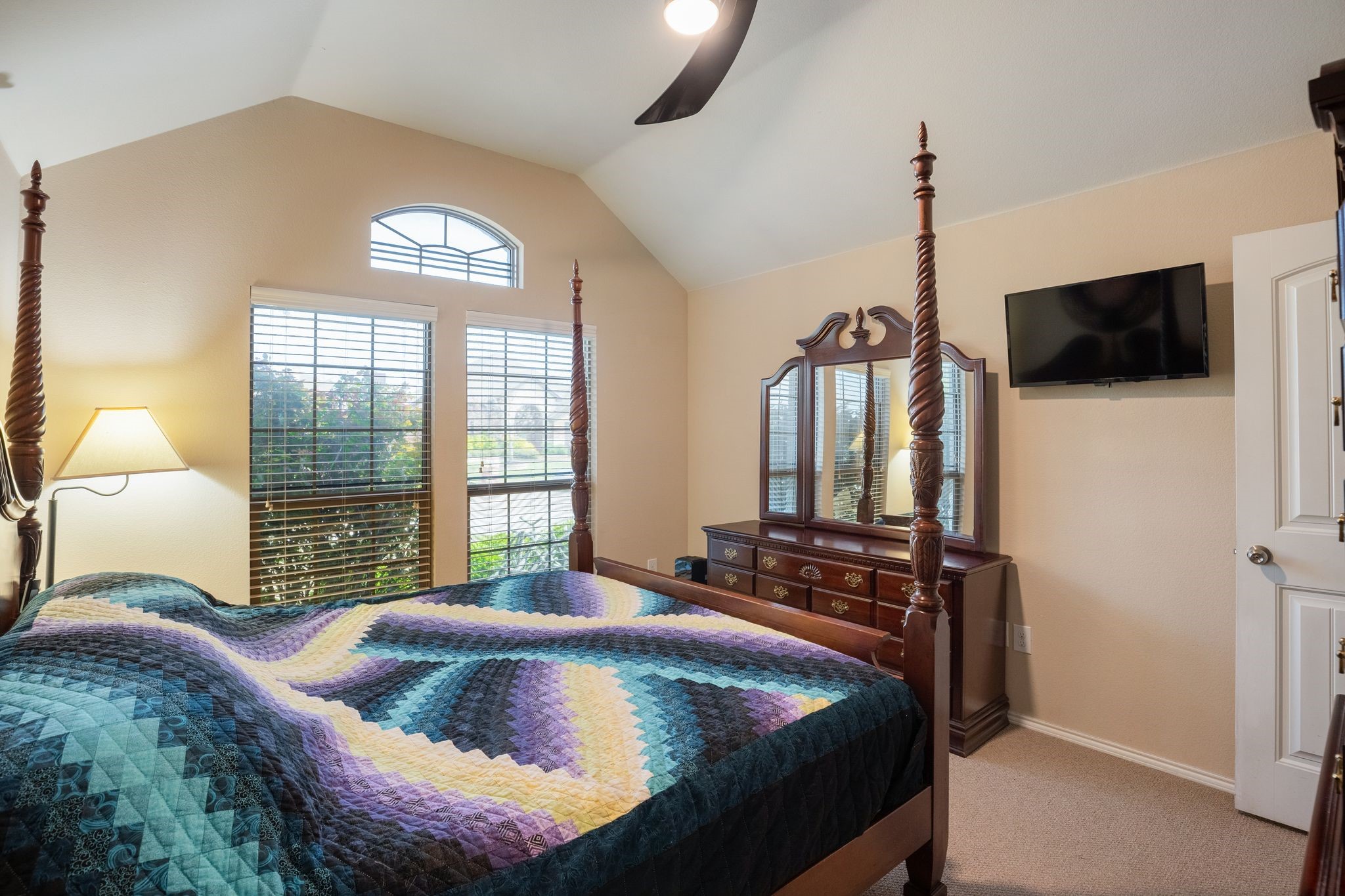 1905 Meadowlark Lane