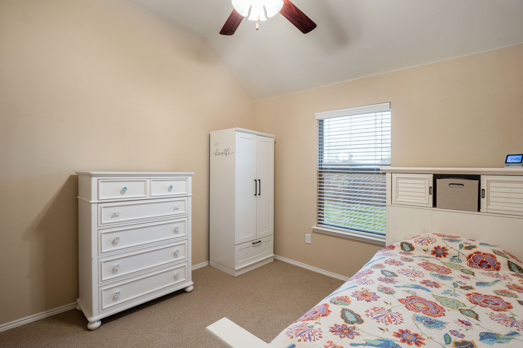 1905 Meadowlark Lane