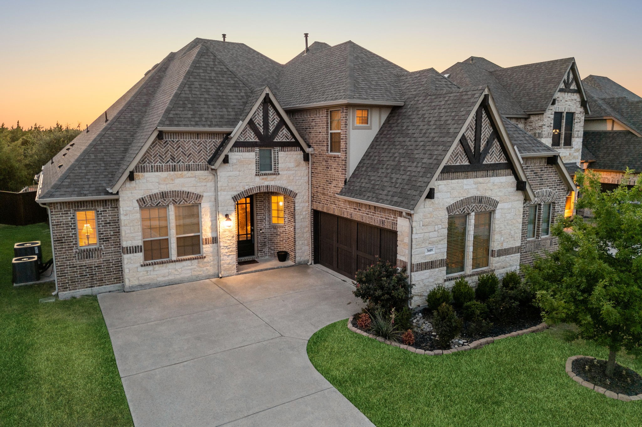 3609 Noah Crest Drive