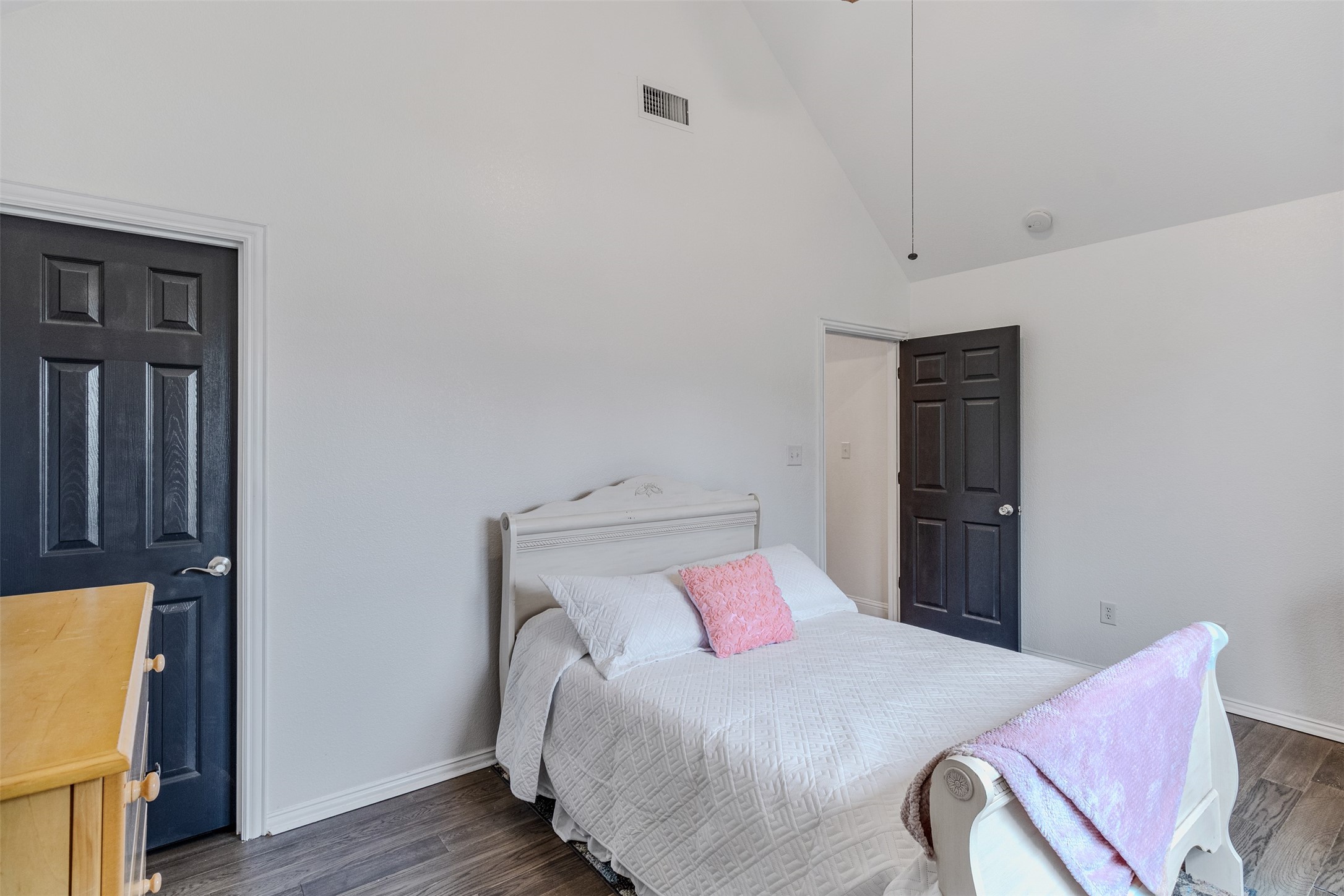 1042 Oak Creek Circle