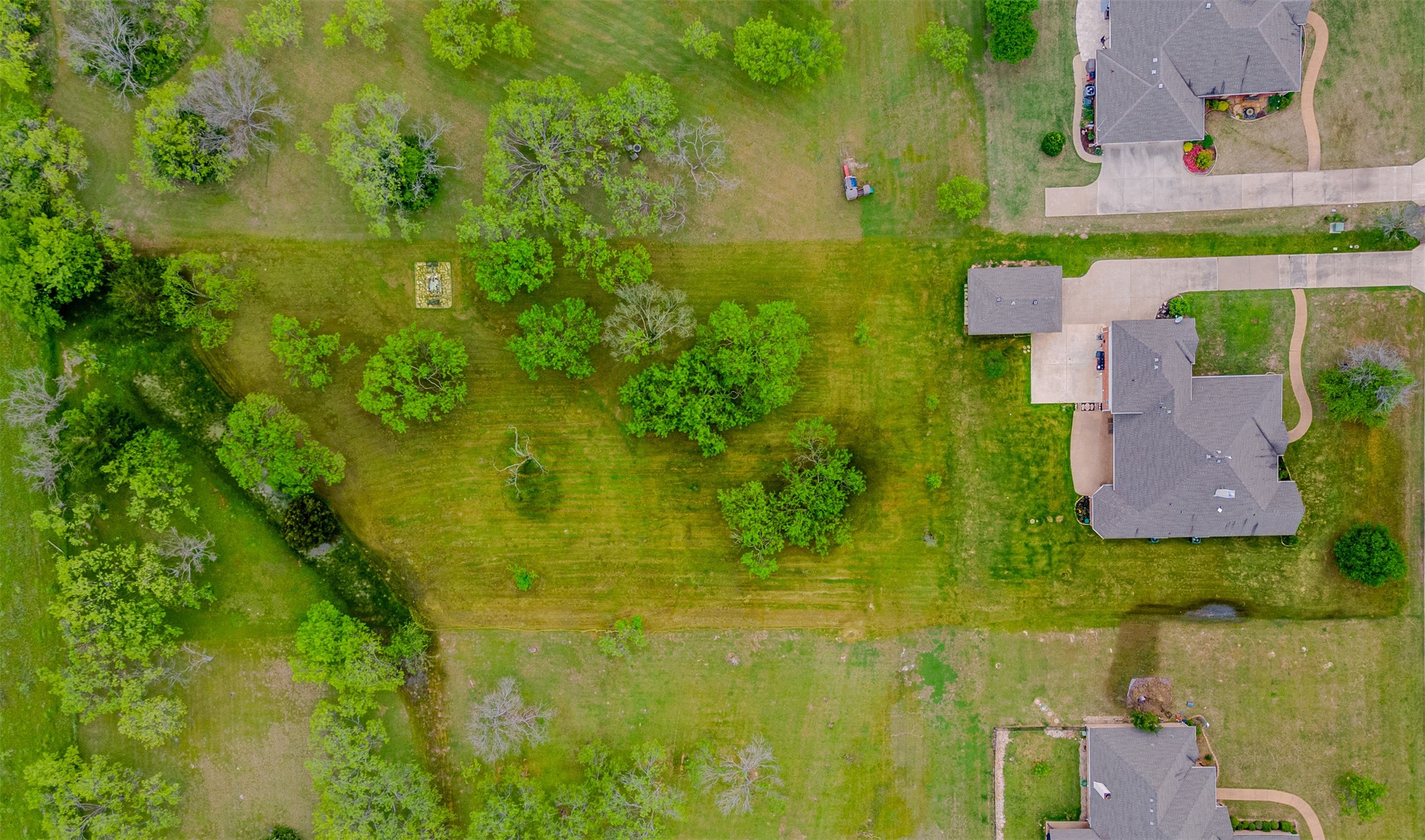 1042 Oak Creek Circle