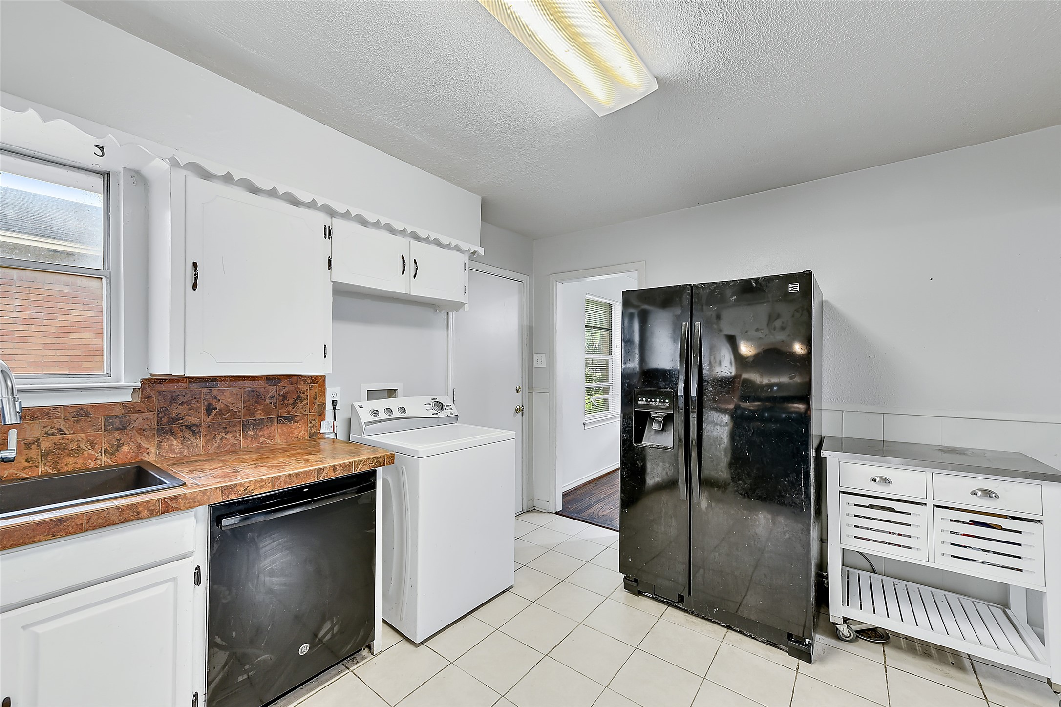 9242 Seaway Drive