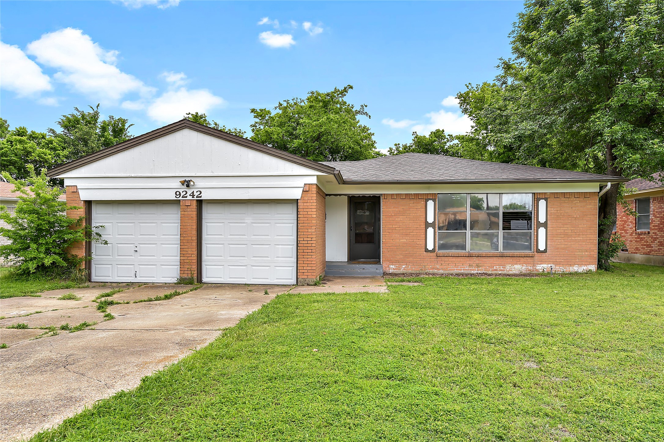 9242 Seaway Drive