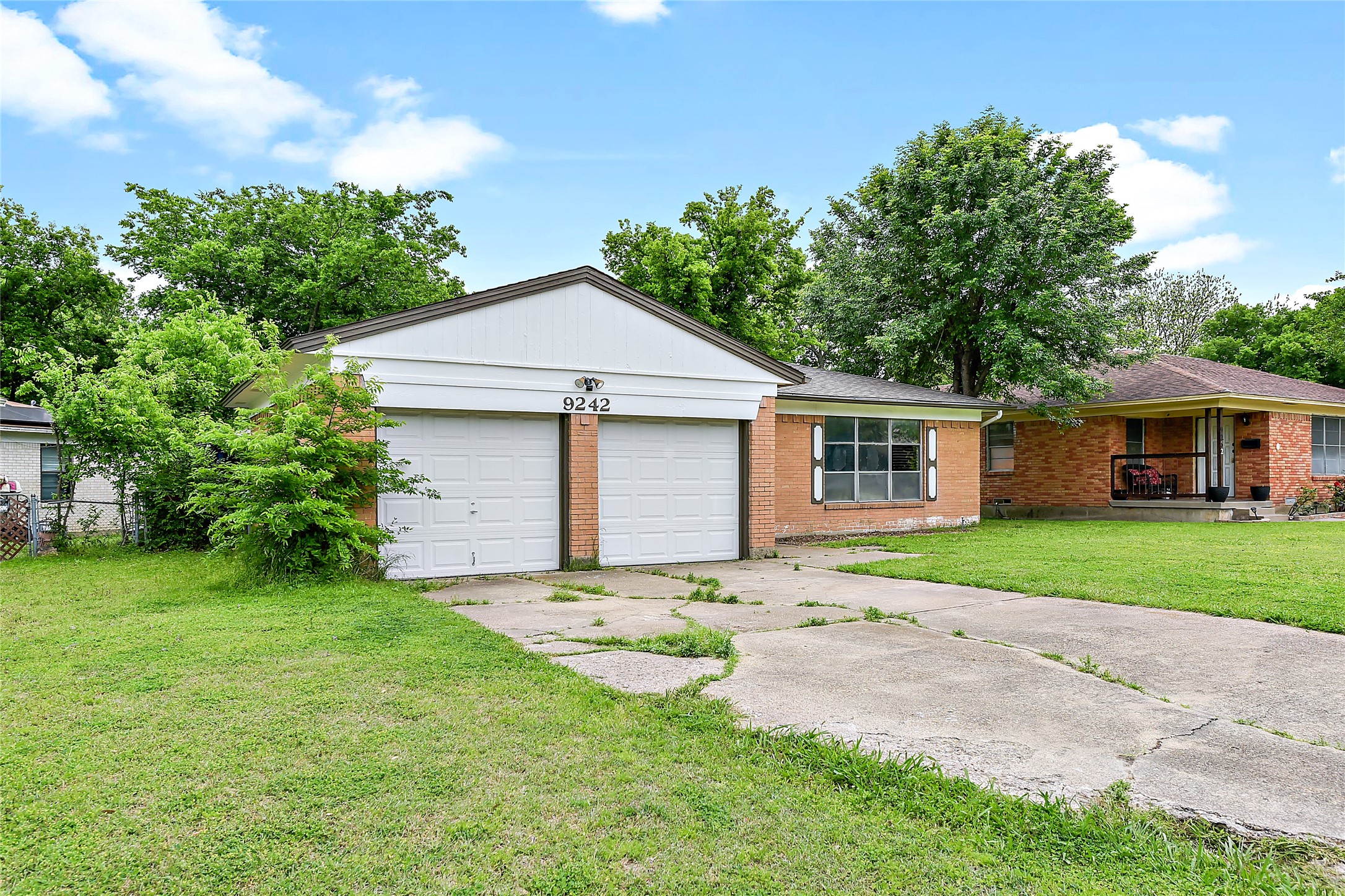 9242 Seaway Drive