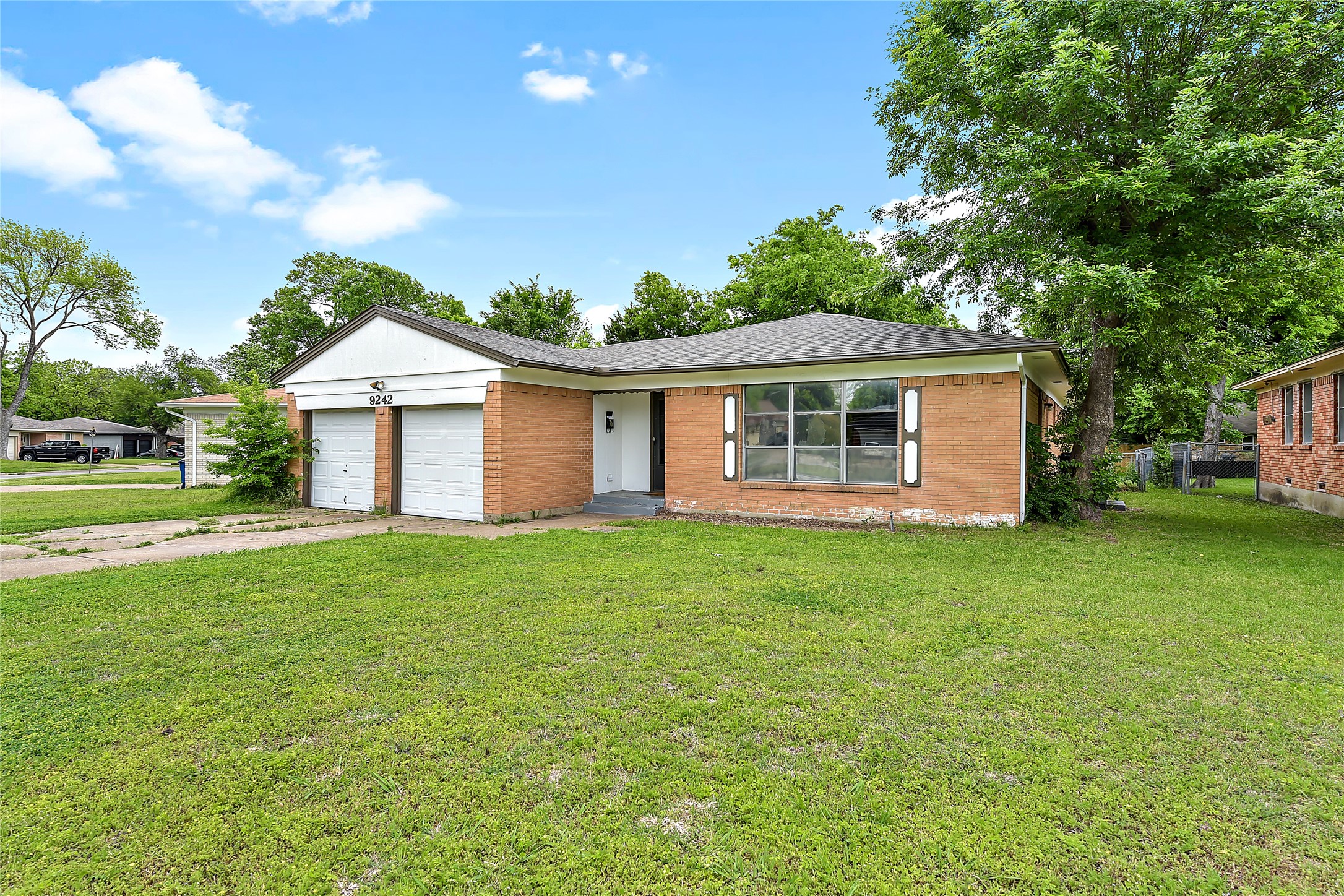 9242 Seaway Drive