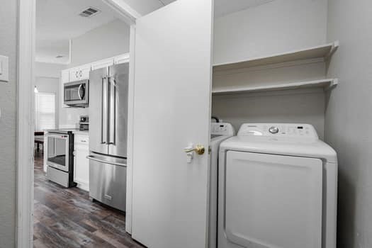 1401 Sheppard Lane