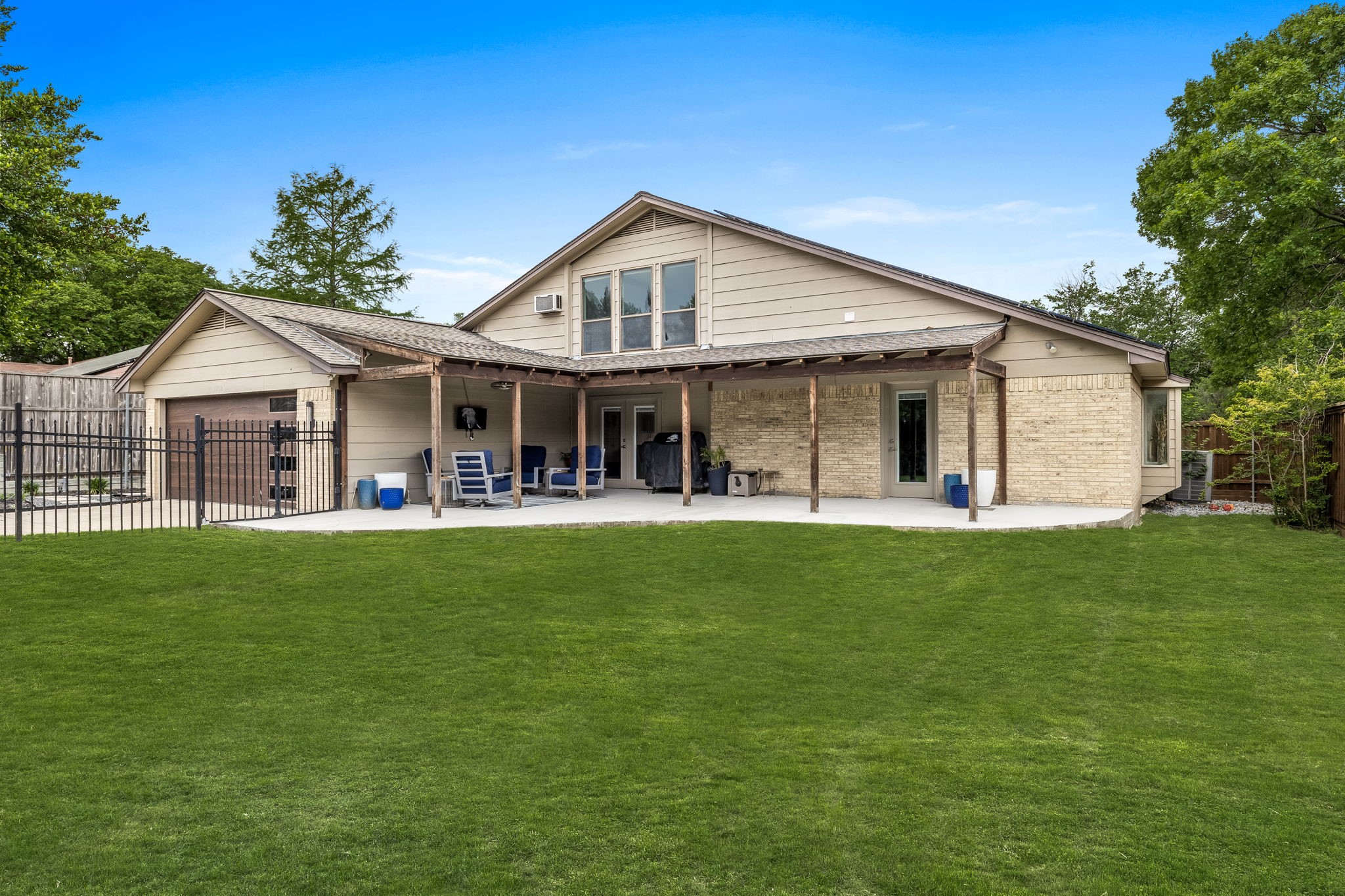 1902 Clemson Drive