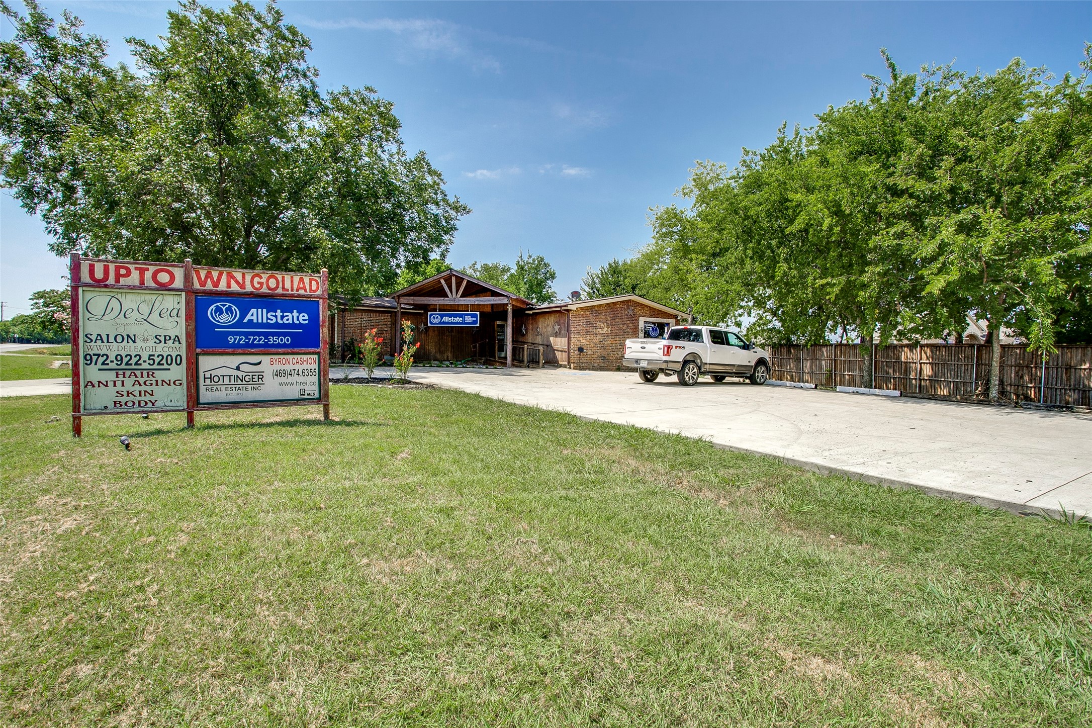 4037 N Goliad Street 101