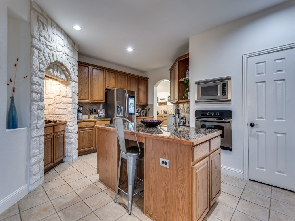 1613 Skyline Drive